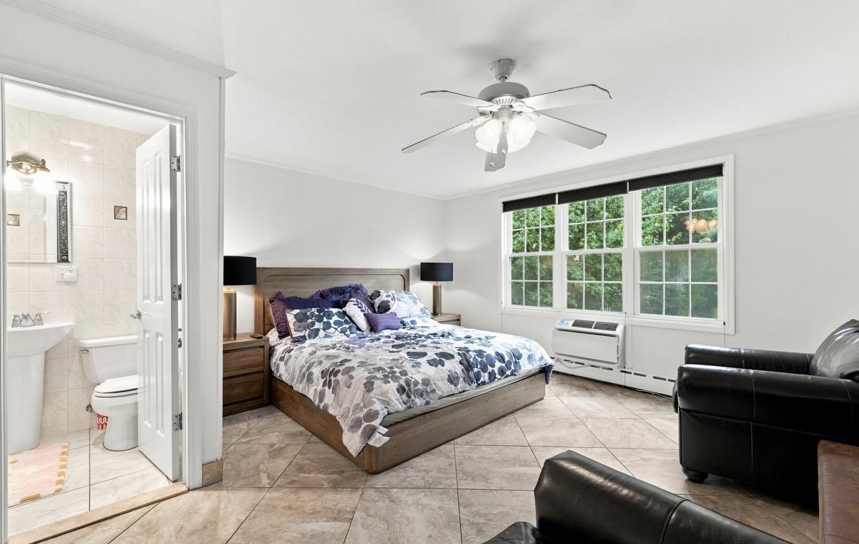87 SHERMAN PL