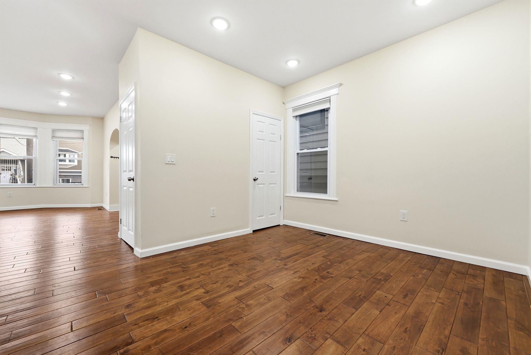244 CLINTON AVE - Photo 2