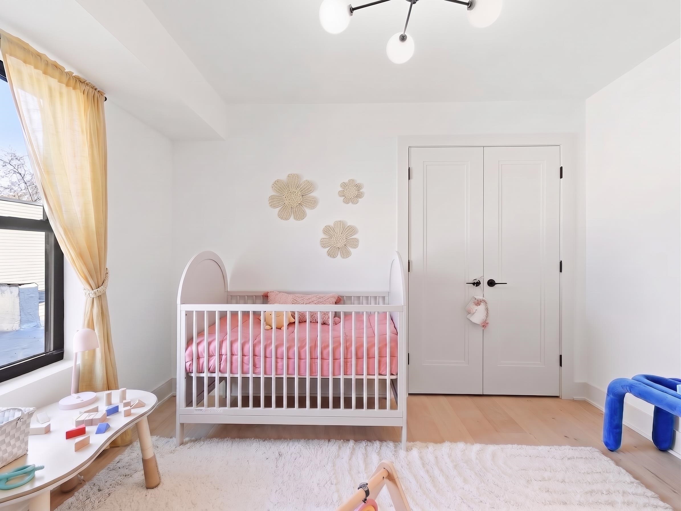 62 GARDNER AVE #3