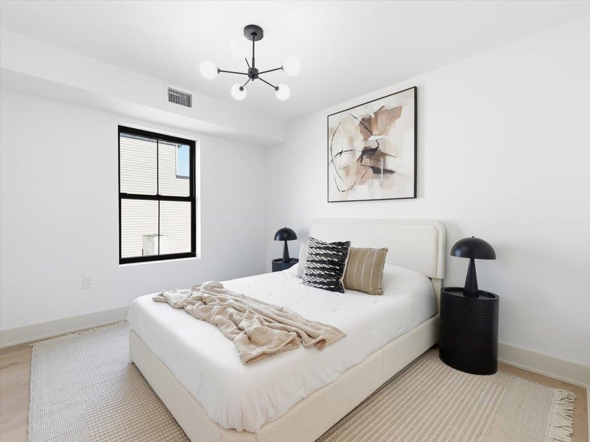 62 GARDNER AVE #3
