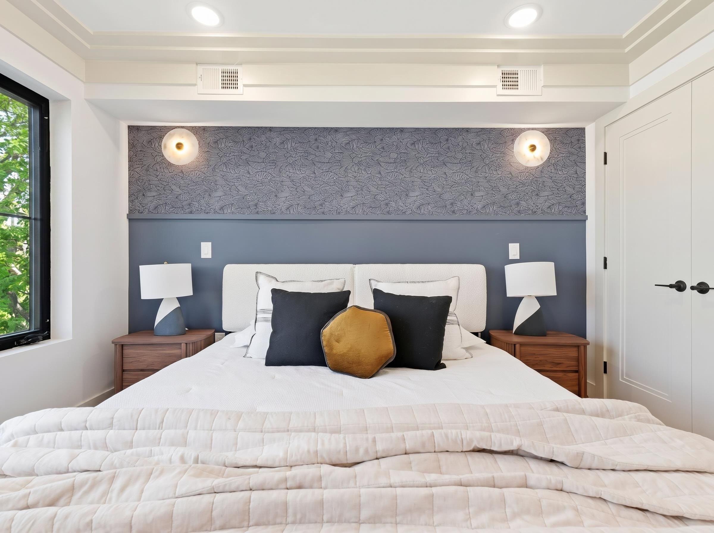 62 GARDNER AVE #3