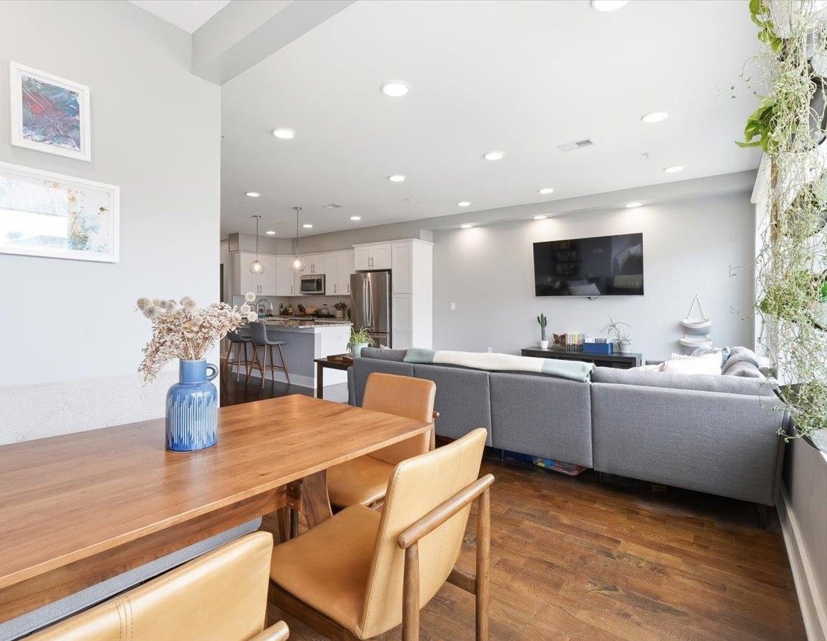 50 LAIDLAW AVE - Photo 4