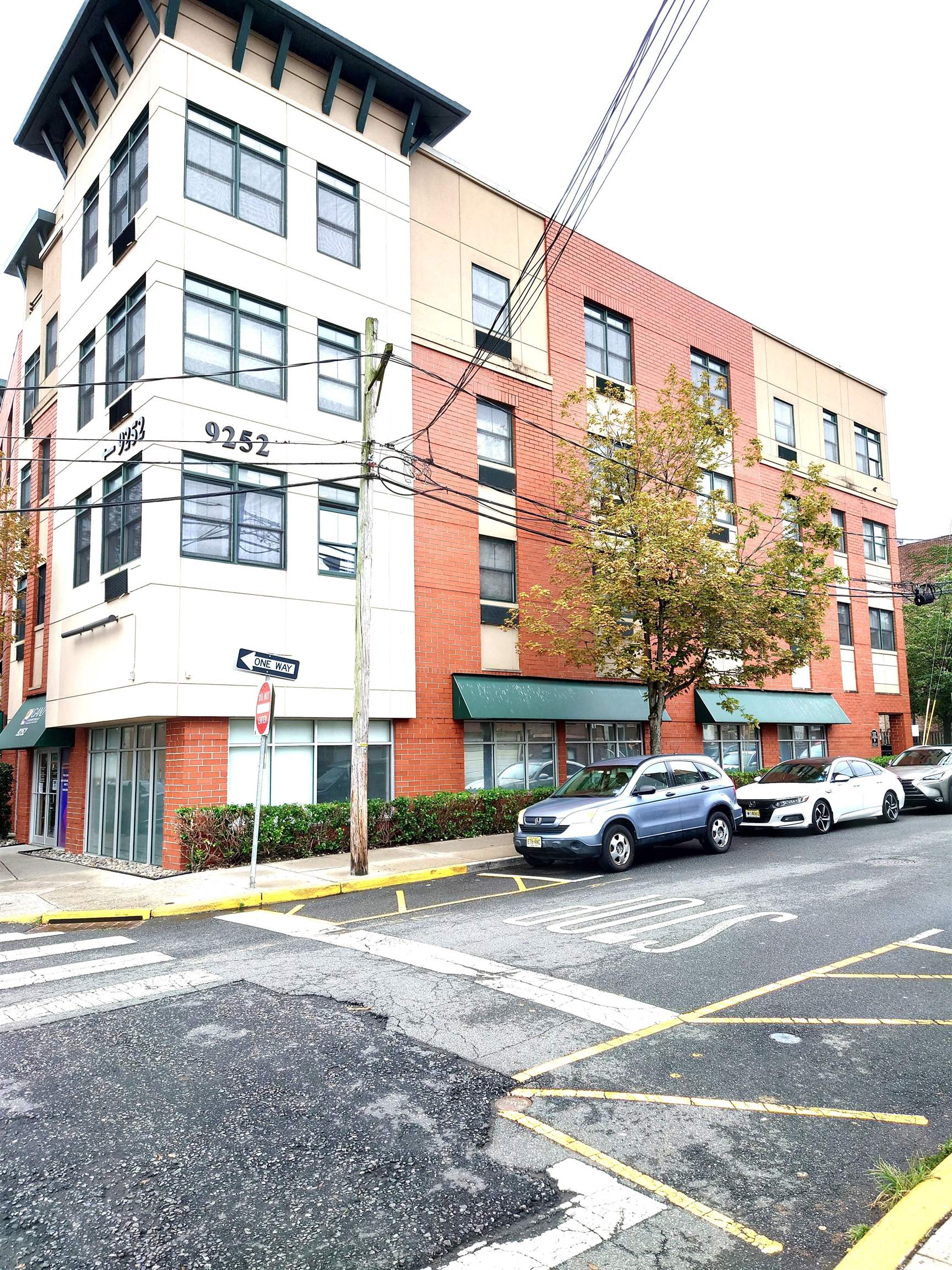 9252 KENNEDY BLVD - Photo 3
