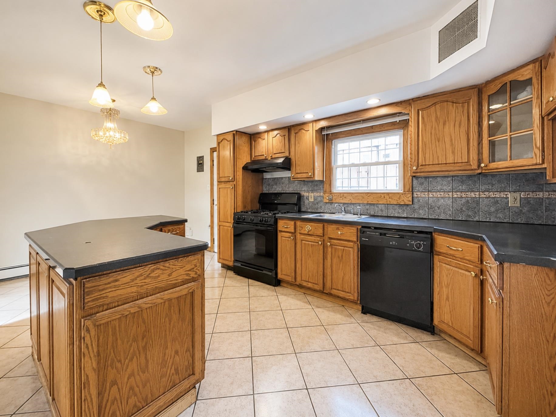 60 LEXINGTON AVE - Photo 2