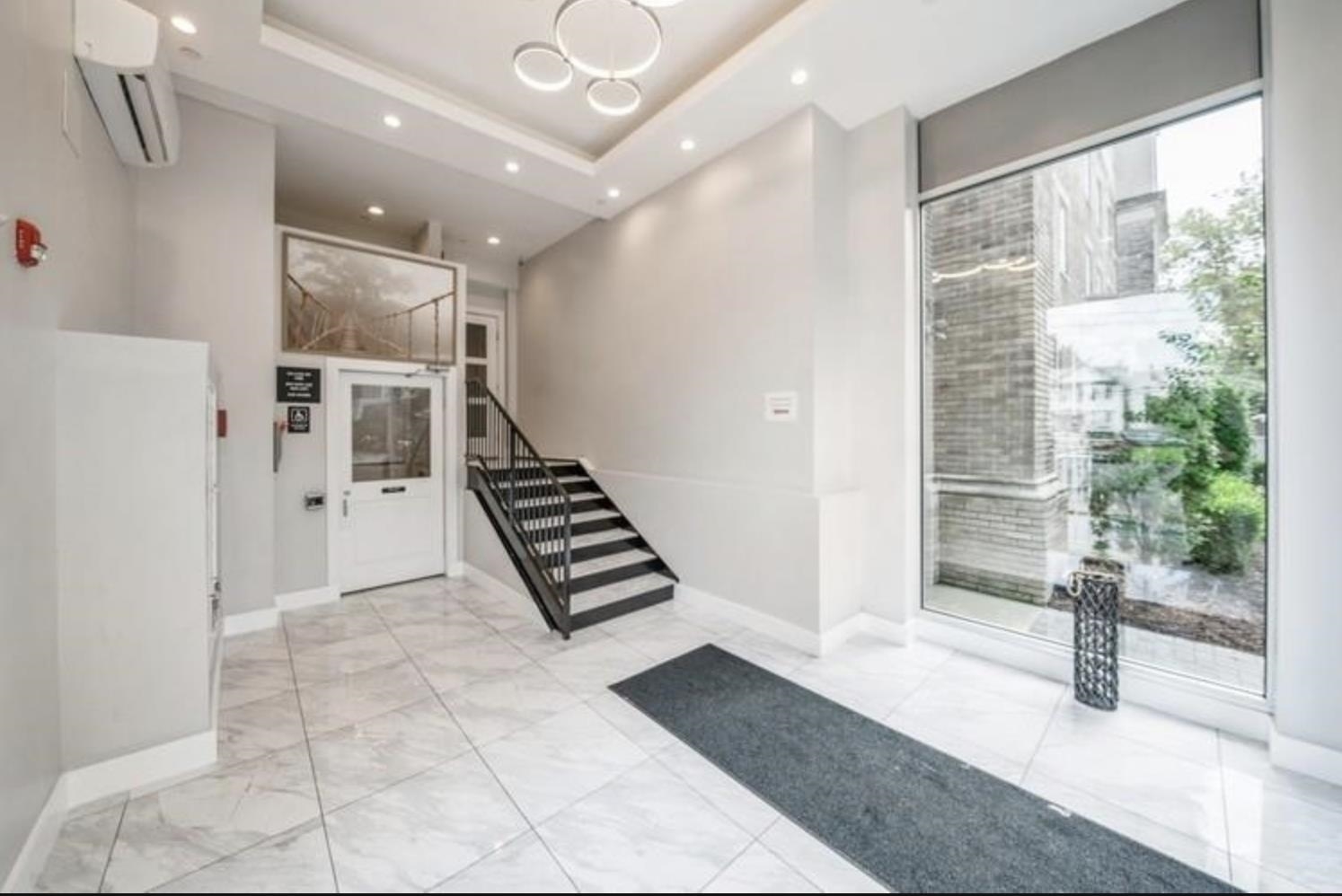 126 DELAWARE AVE #3