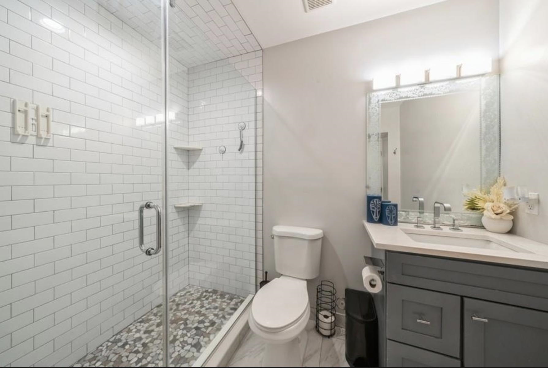 126 DELAWARE AVE #3