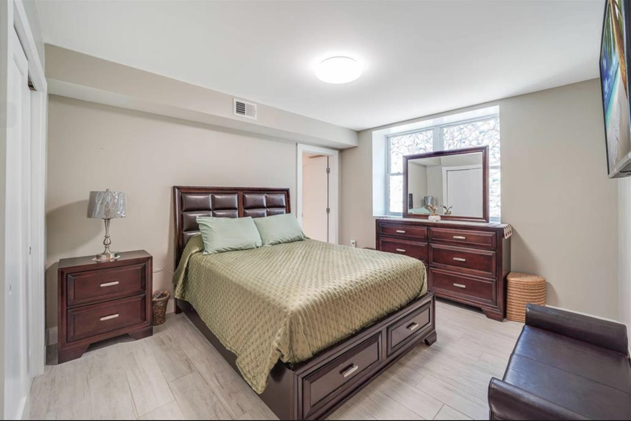 126 DELAWARE AVE #3