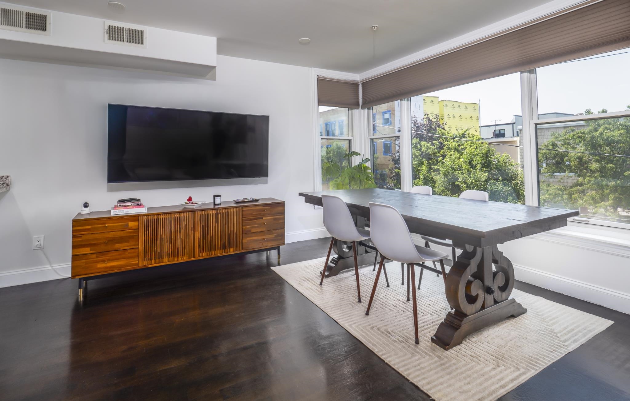 312 10TH ST - Photo 2