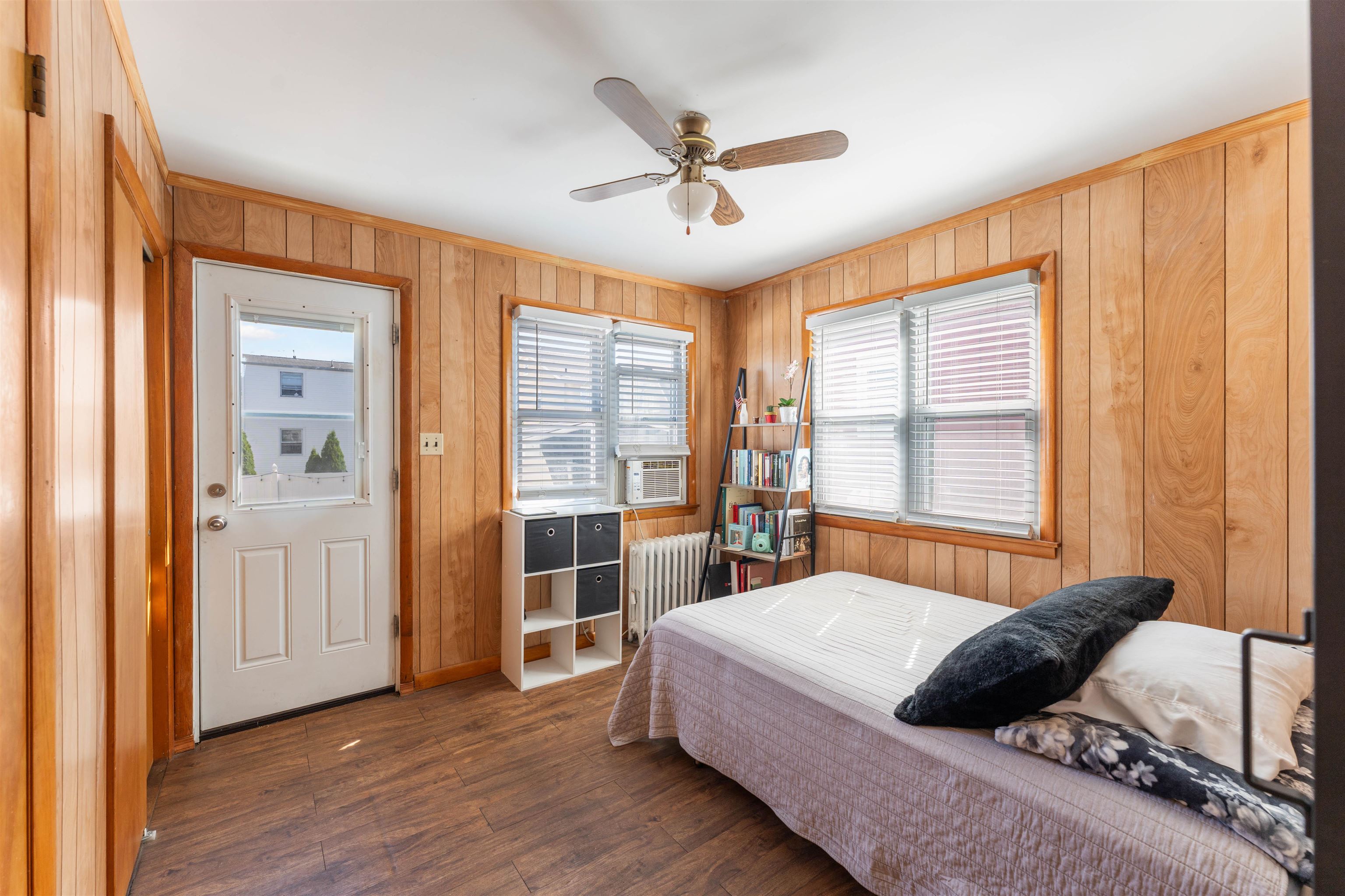 32 ARLINGTON BLVD