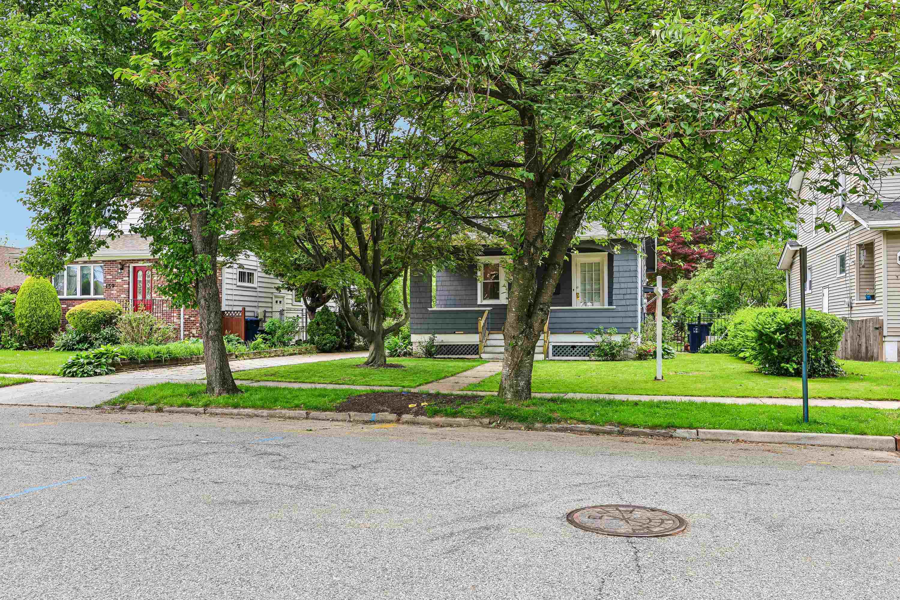 163 POPLAR AVE - Photo 3