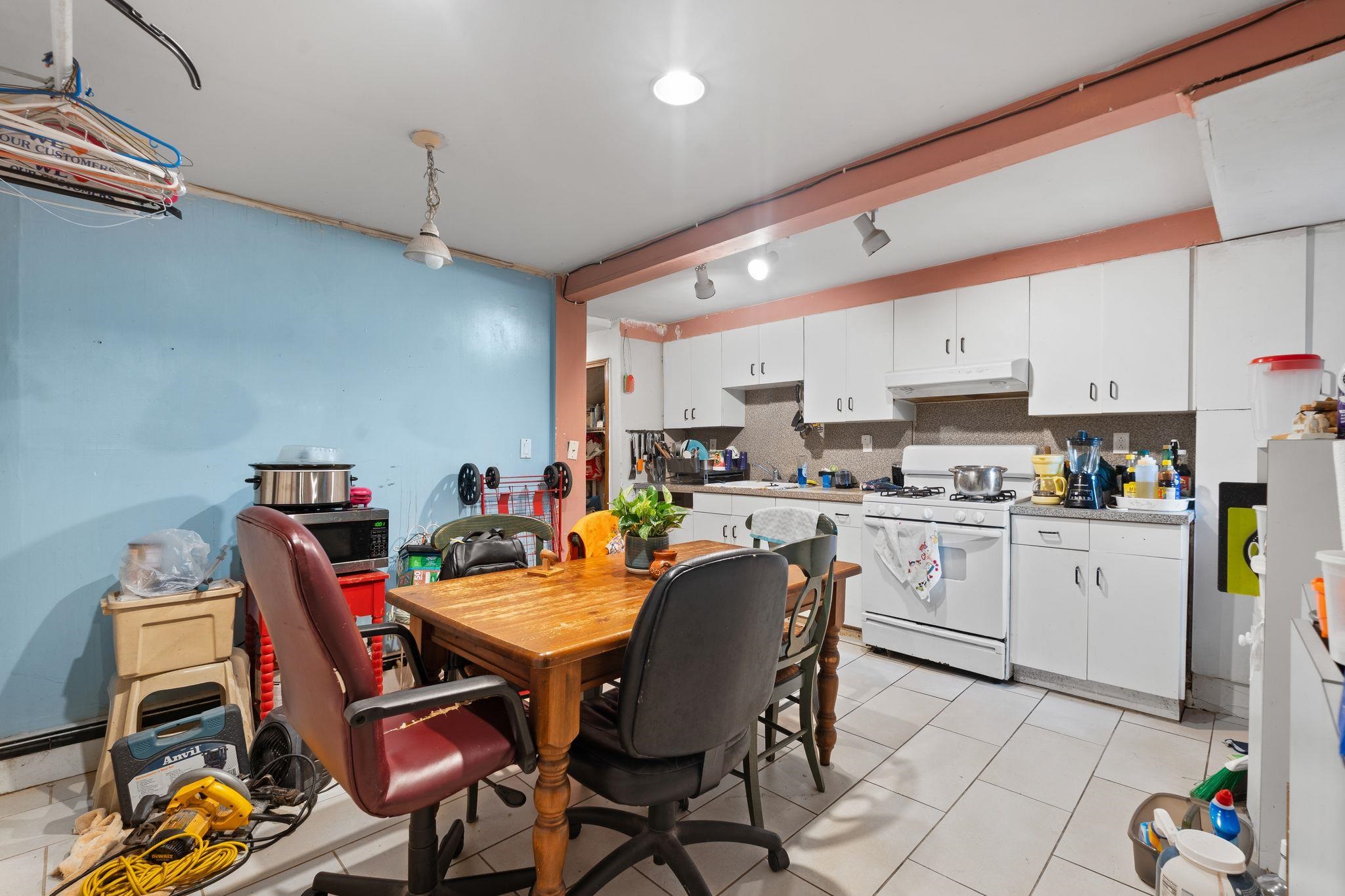 24 COTTAGE ST - Photo 5