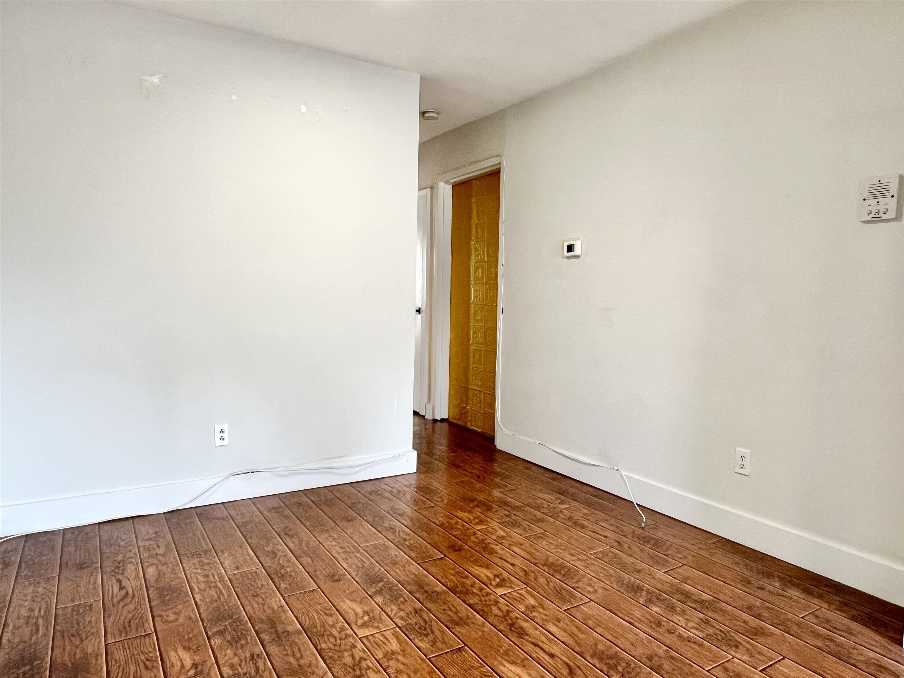 183 MONTGOMERY ST - Photo 5