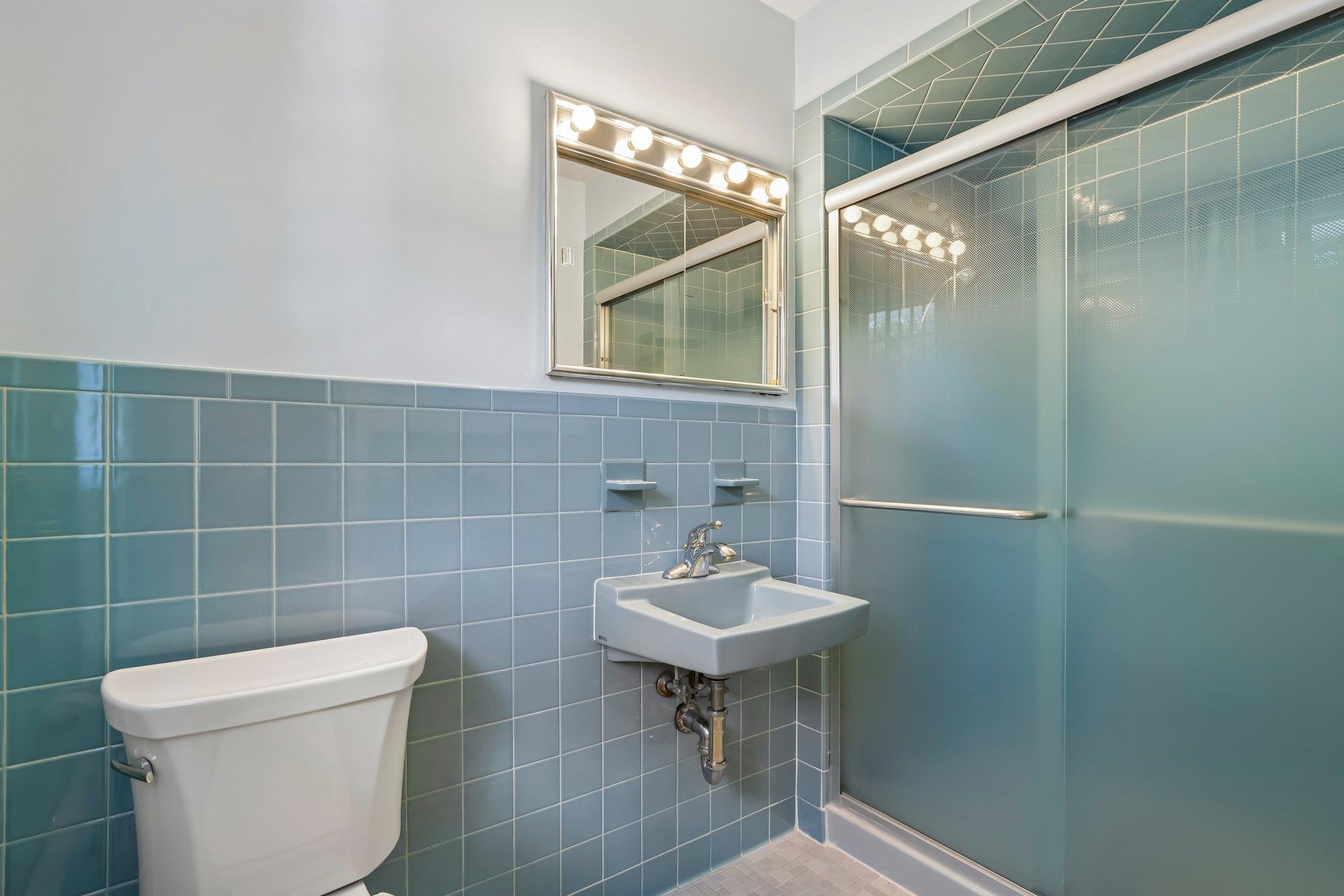 270 MIDWOOD RD - Photo 5