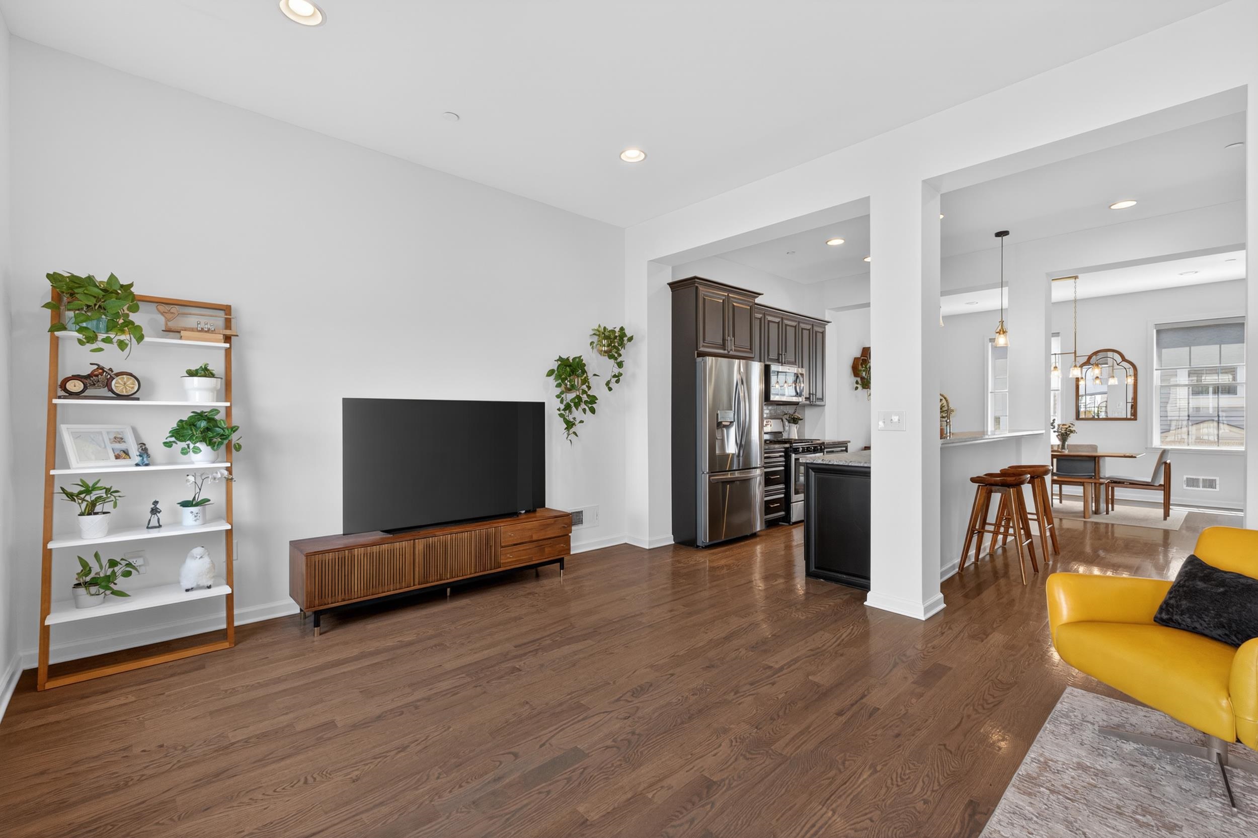 197 ROOSEVELT DR - Photo 13