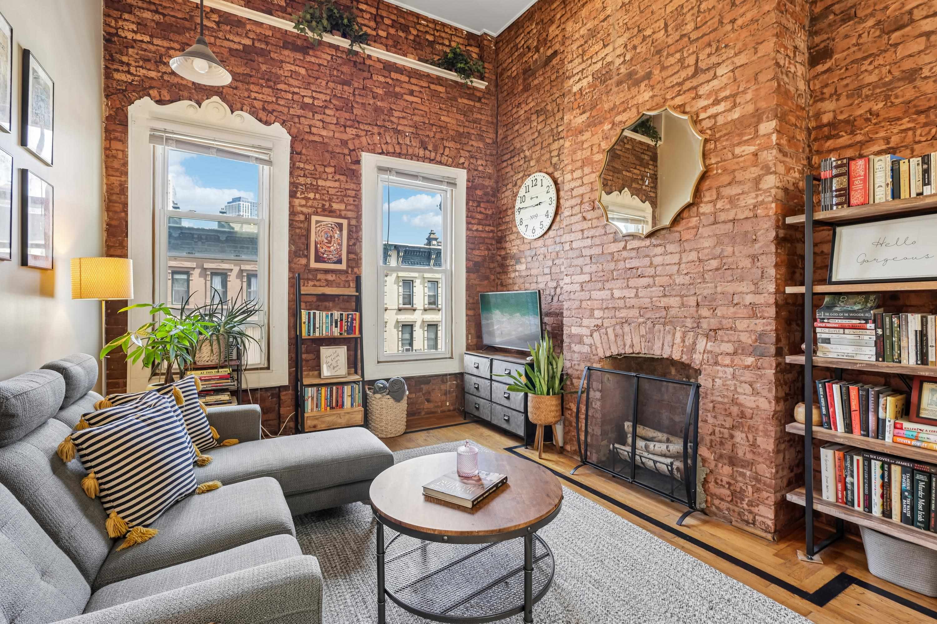 515 JERSEY AVE - Photo 2