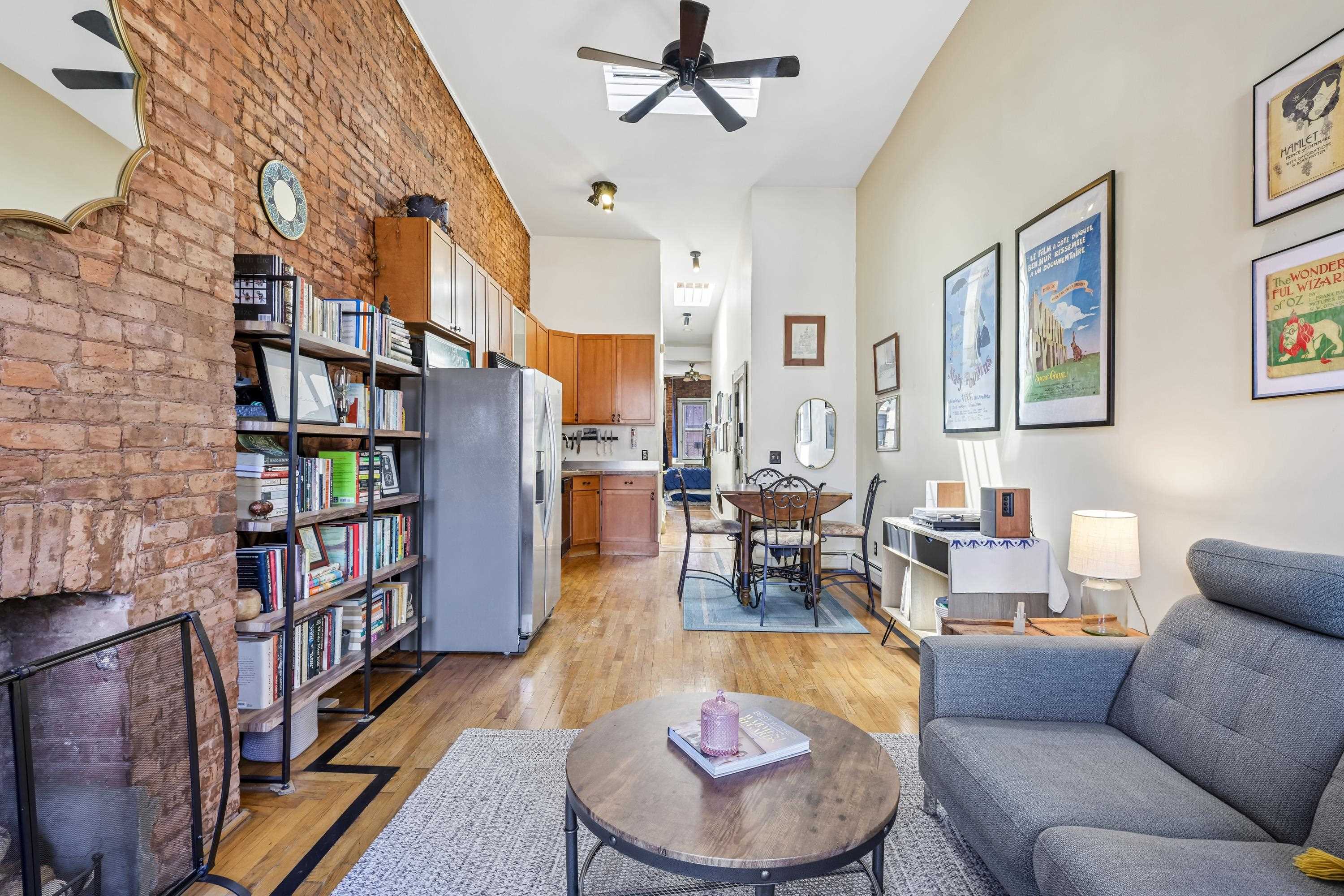 515 JERSEY AVE - Photo 3