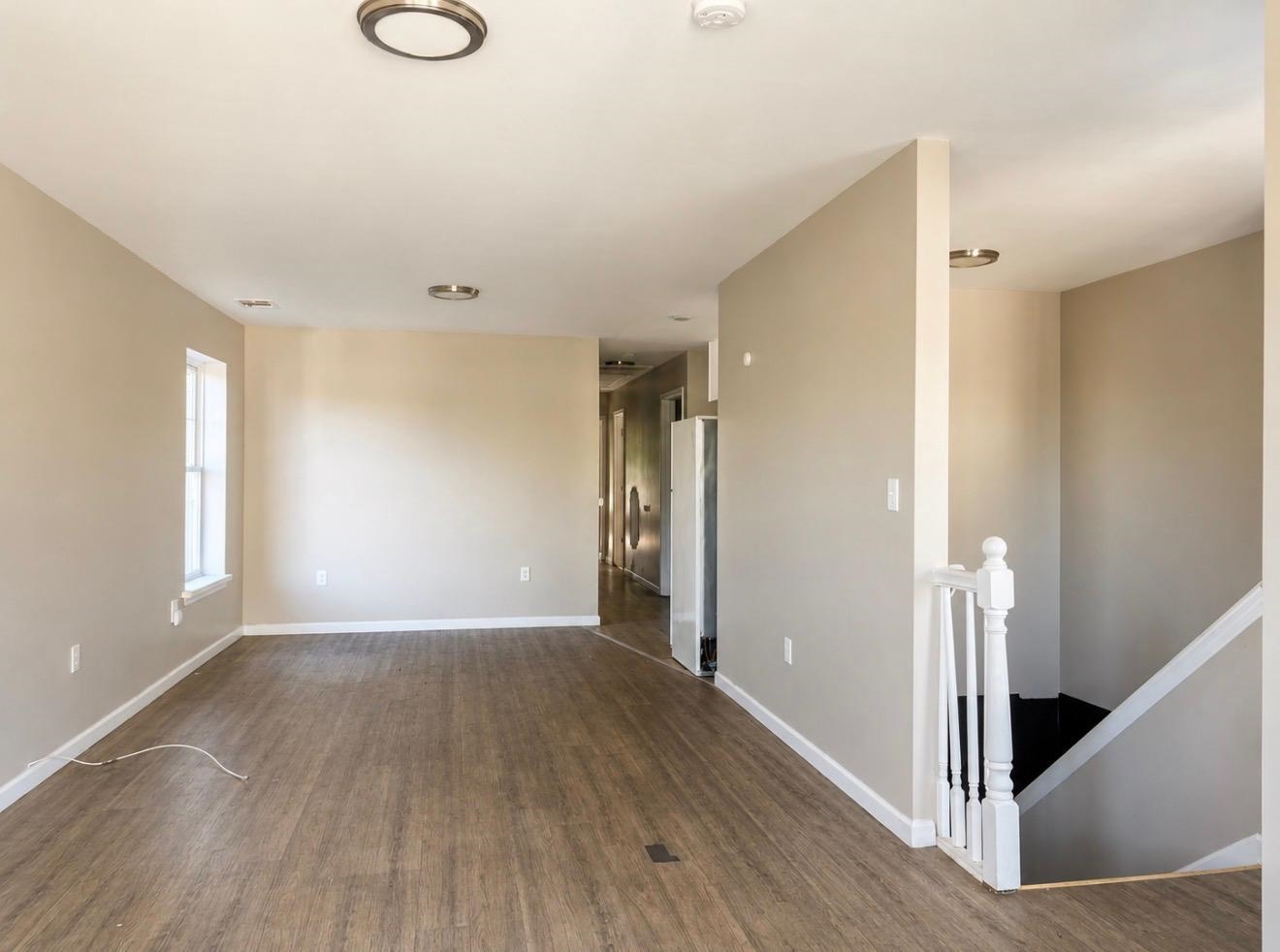 242 ROSA PARKS BLVD - Photo 5