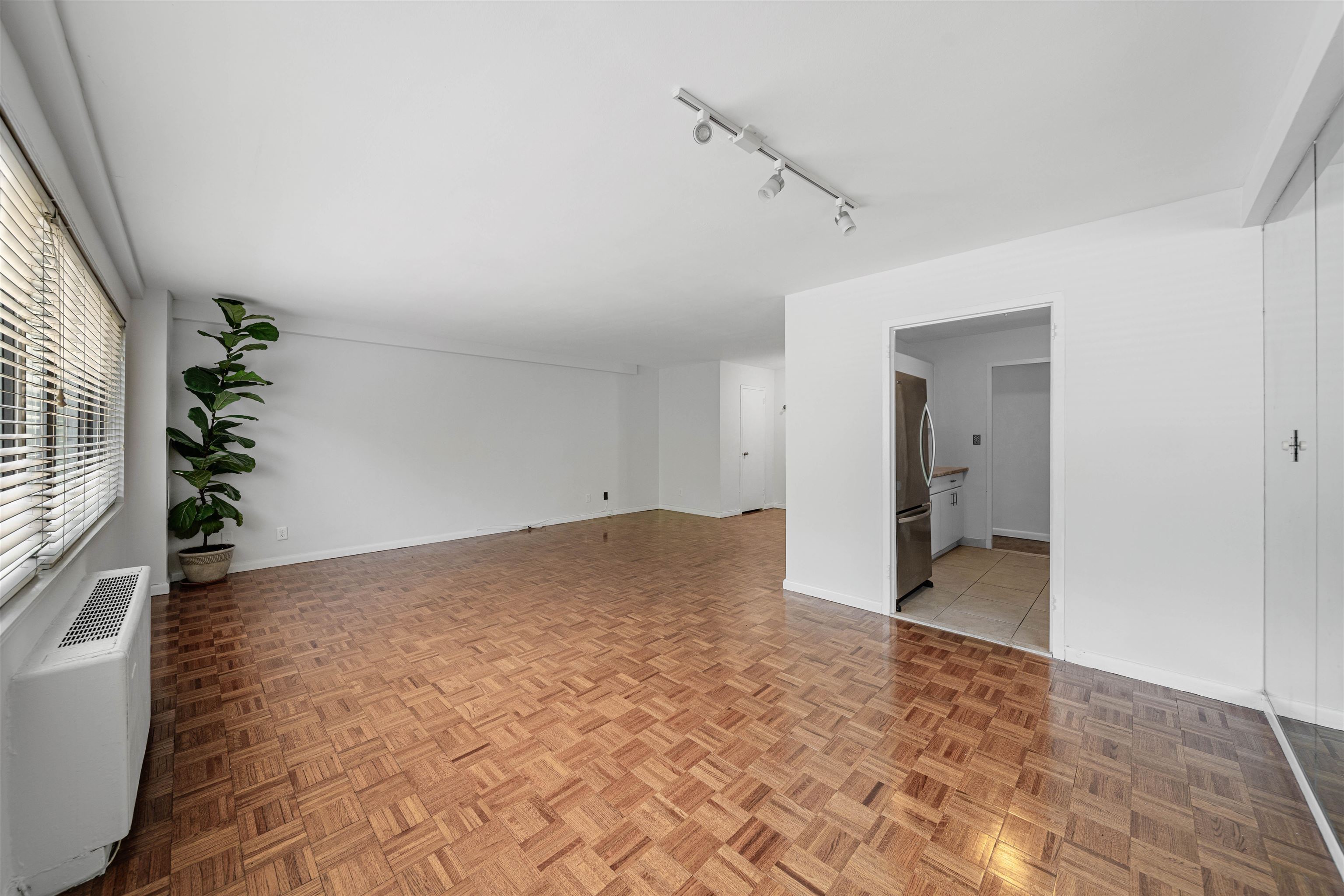 1375 RIVER RD - Photo 5