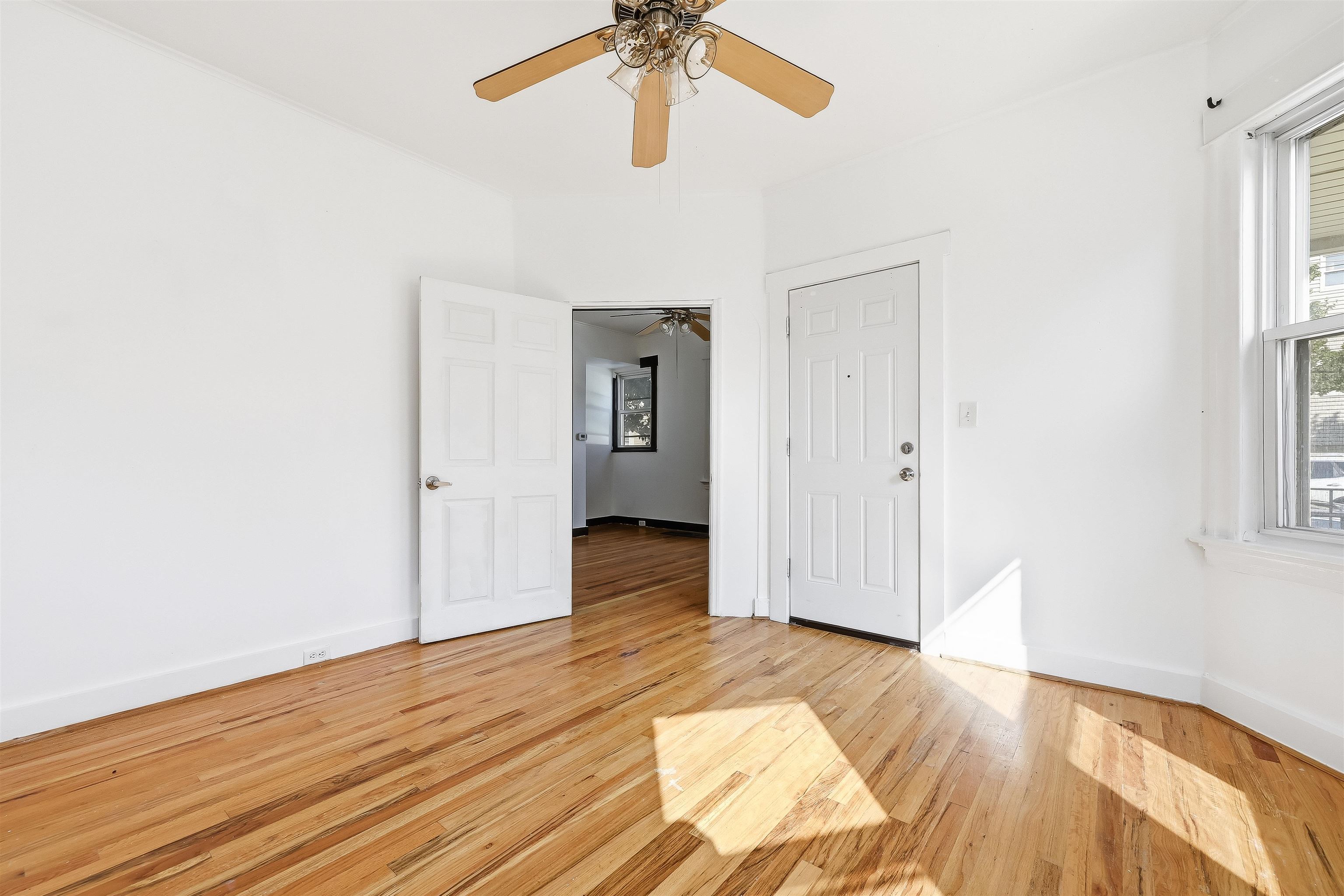 39 STRUYK AVE - Photo 5