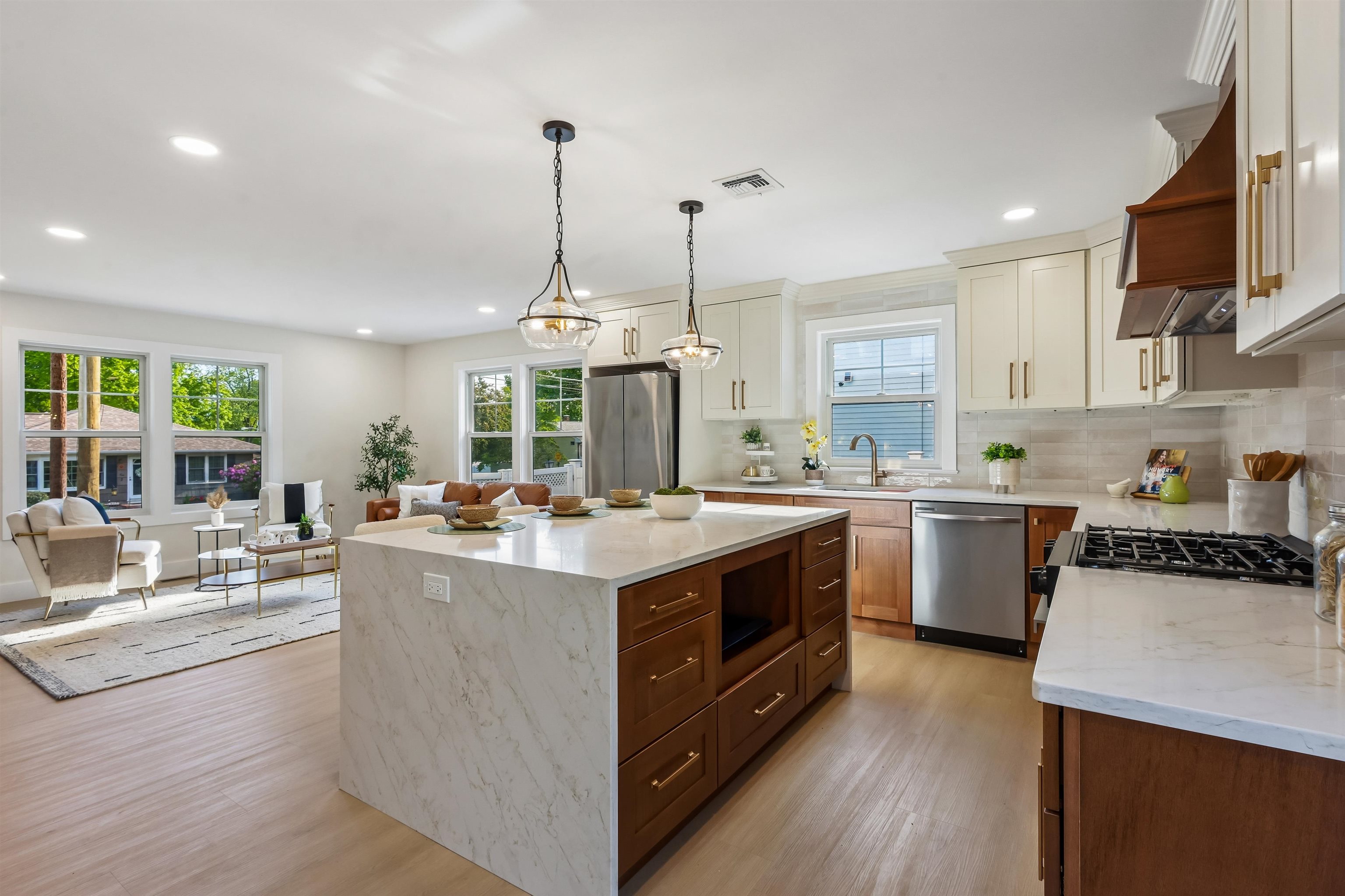 10 ROSE ST - Photo 5