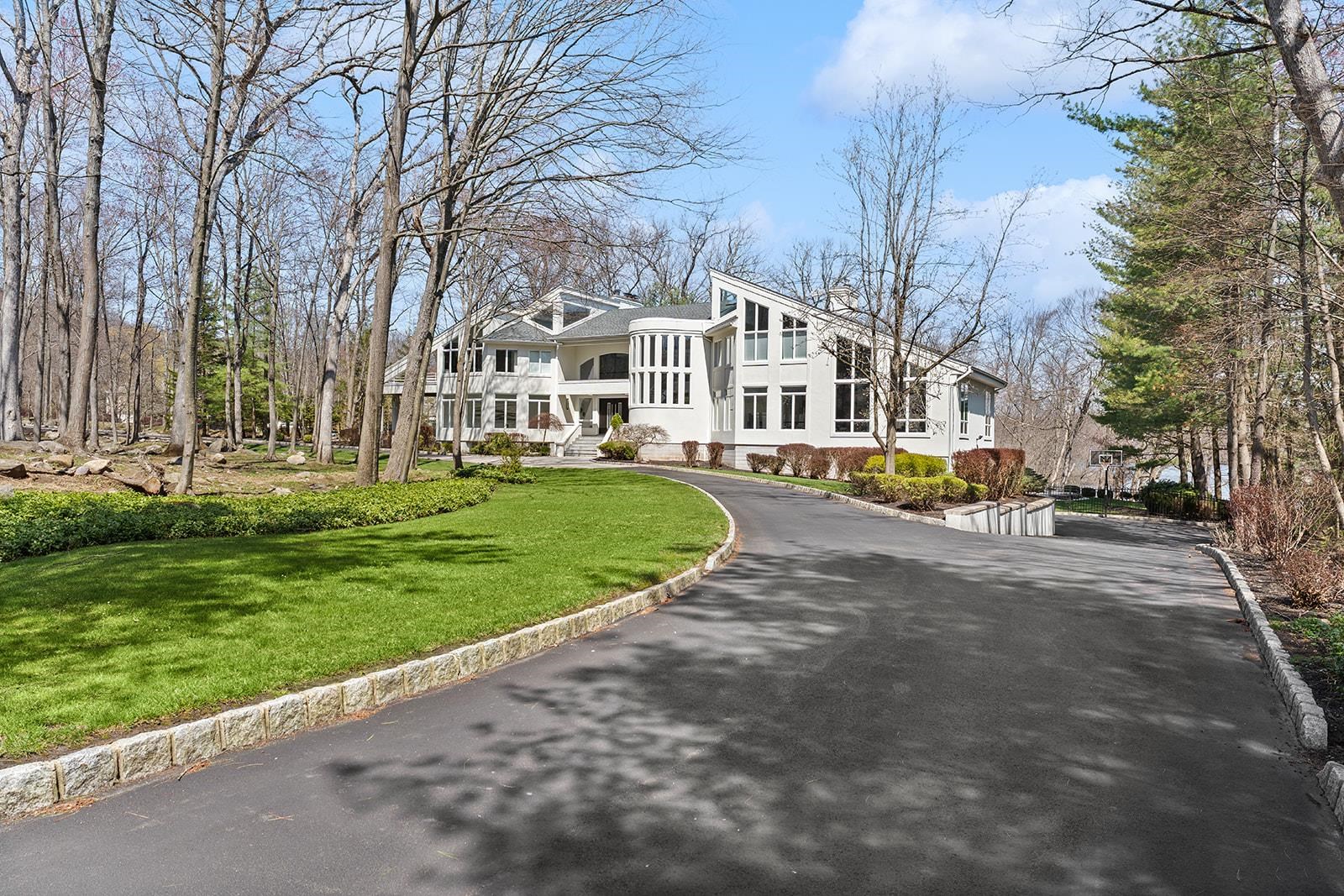 817 SHORE DR - Photo 4