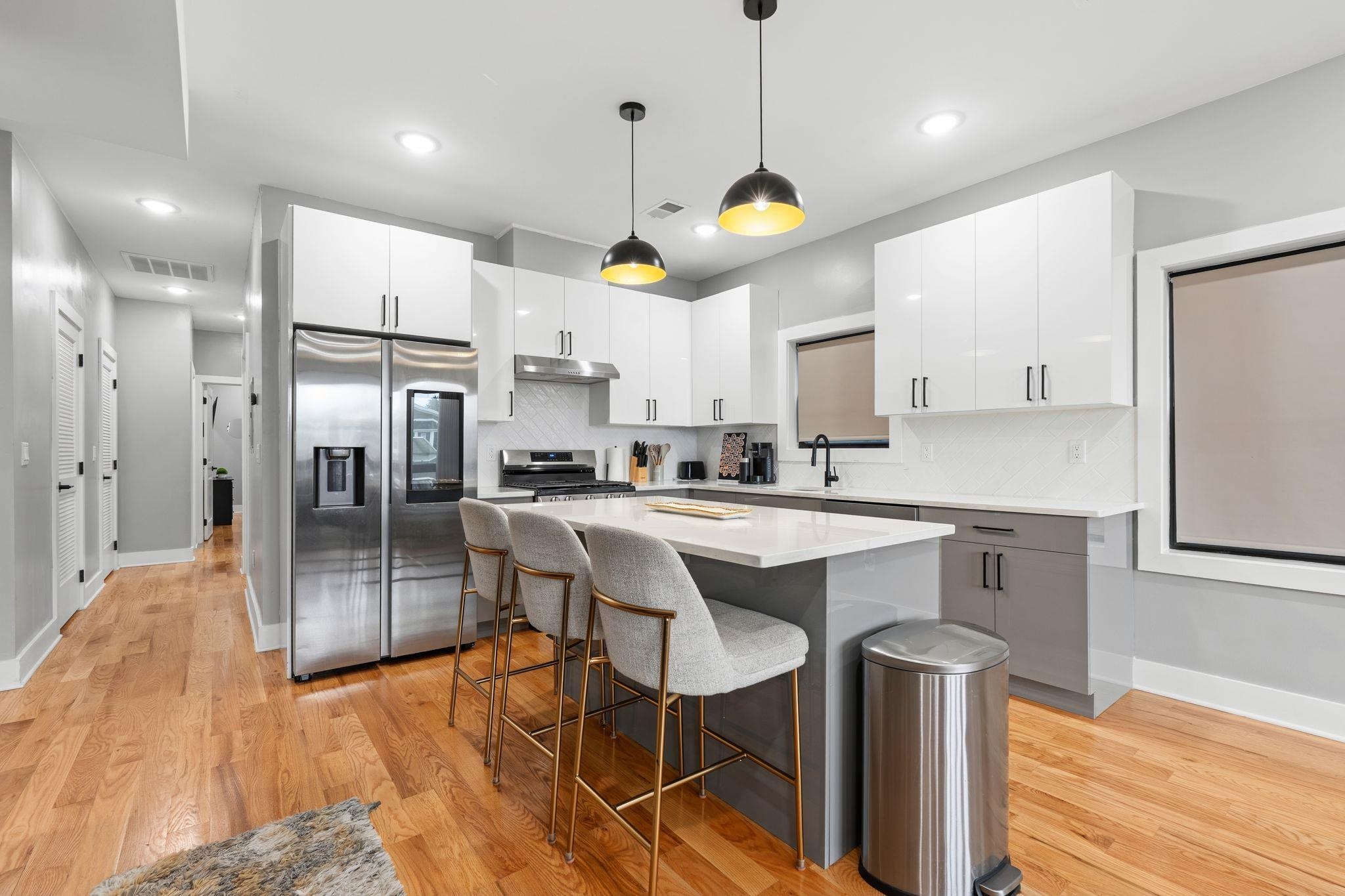 246 CLINTON AVE - Photo 3