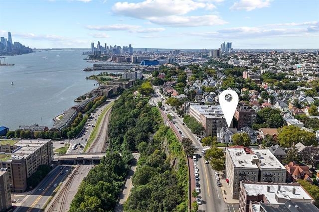 859 BLVD EAST - Photo 4