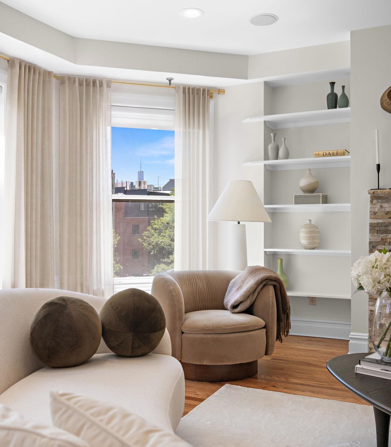 723 WASHINGTON ST - Photo 3
