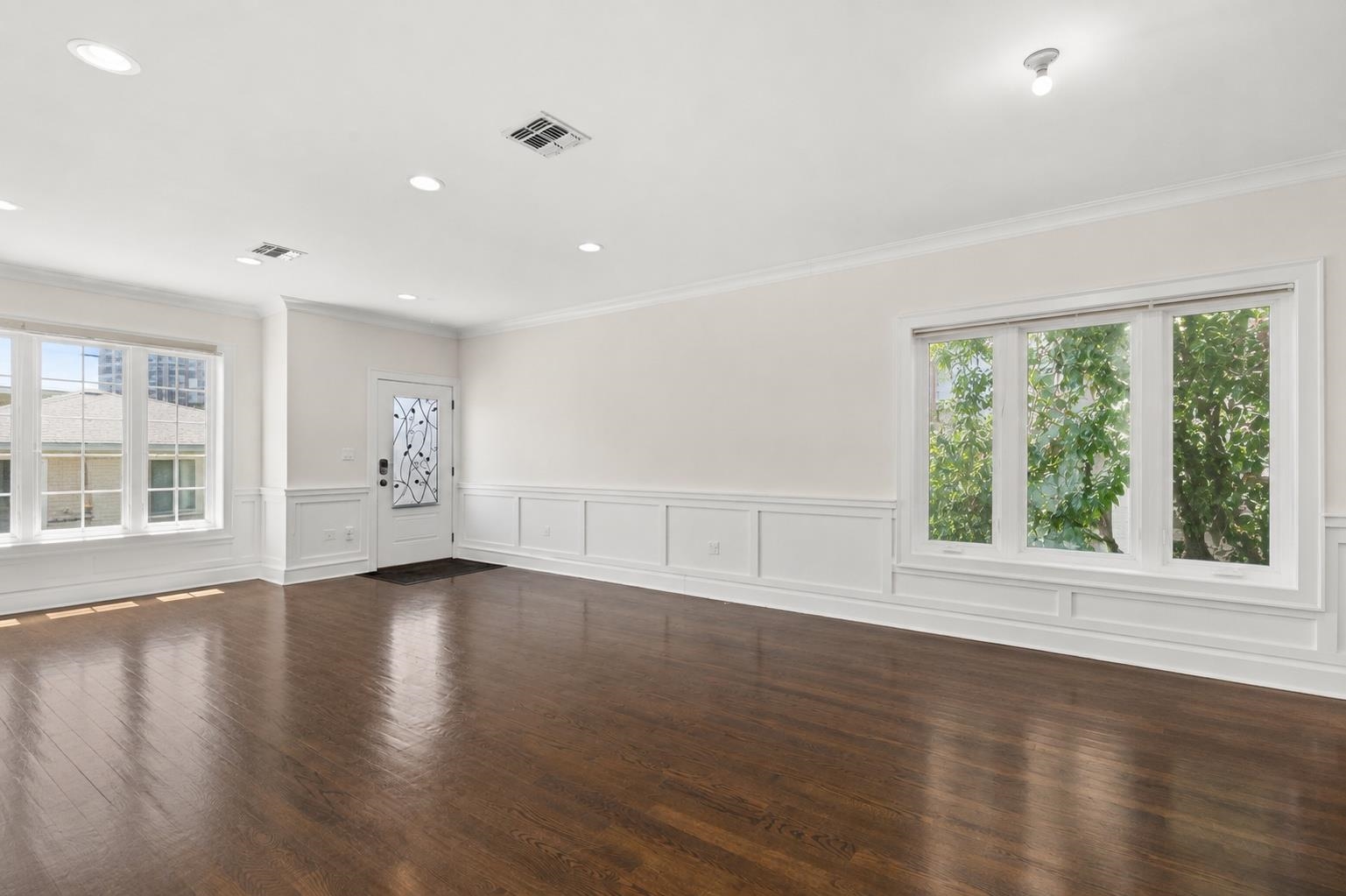 1627 JOHN ST - Photo 5