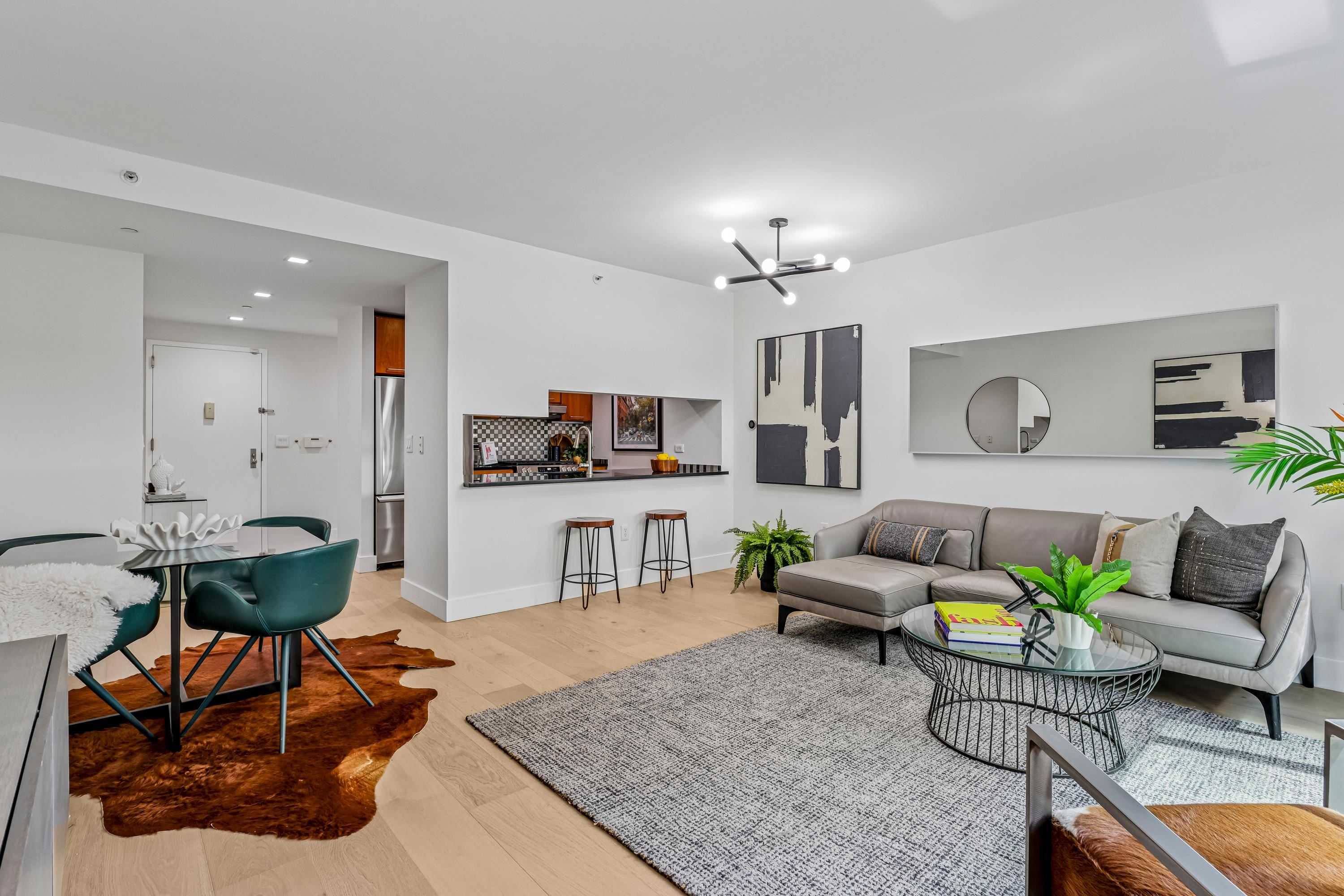 25 HUDSON ST - Photo 2