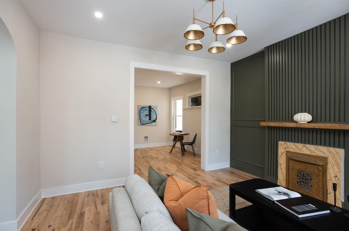 219 JEWETT AVE - Photo 4