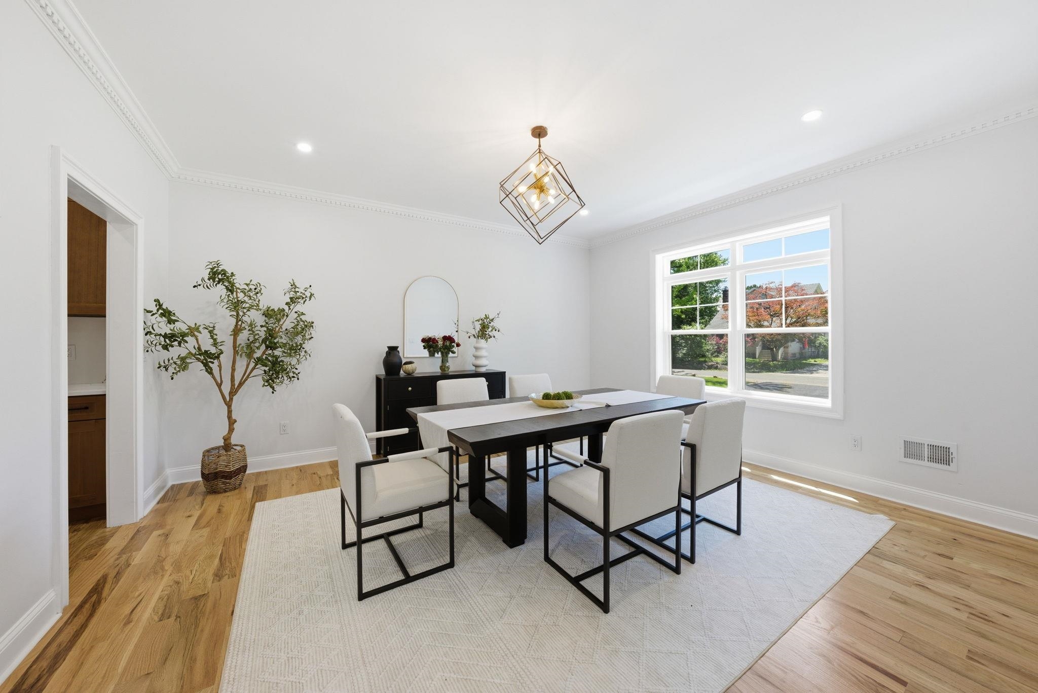21 KUNTZ AVE - Photo 4