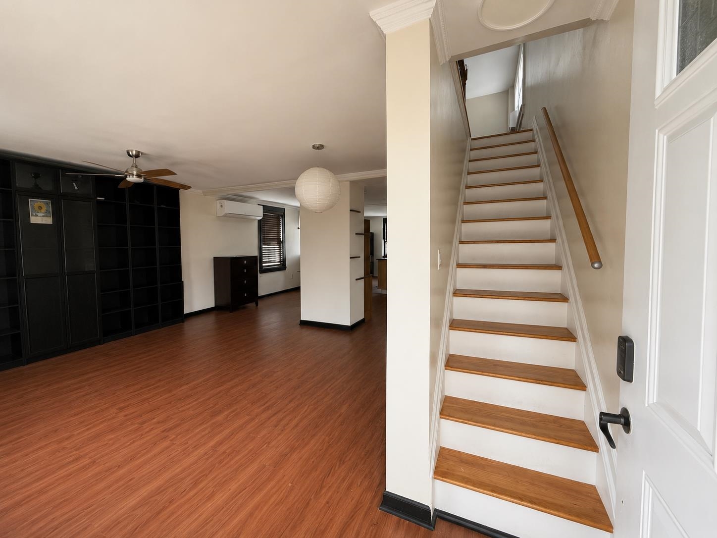 9 SILVER ST - Photo 2