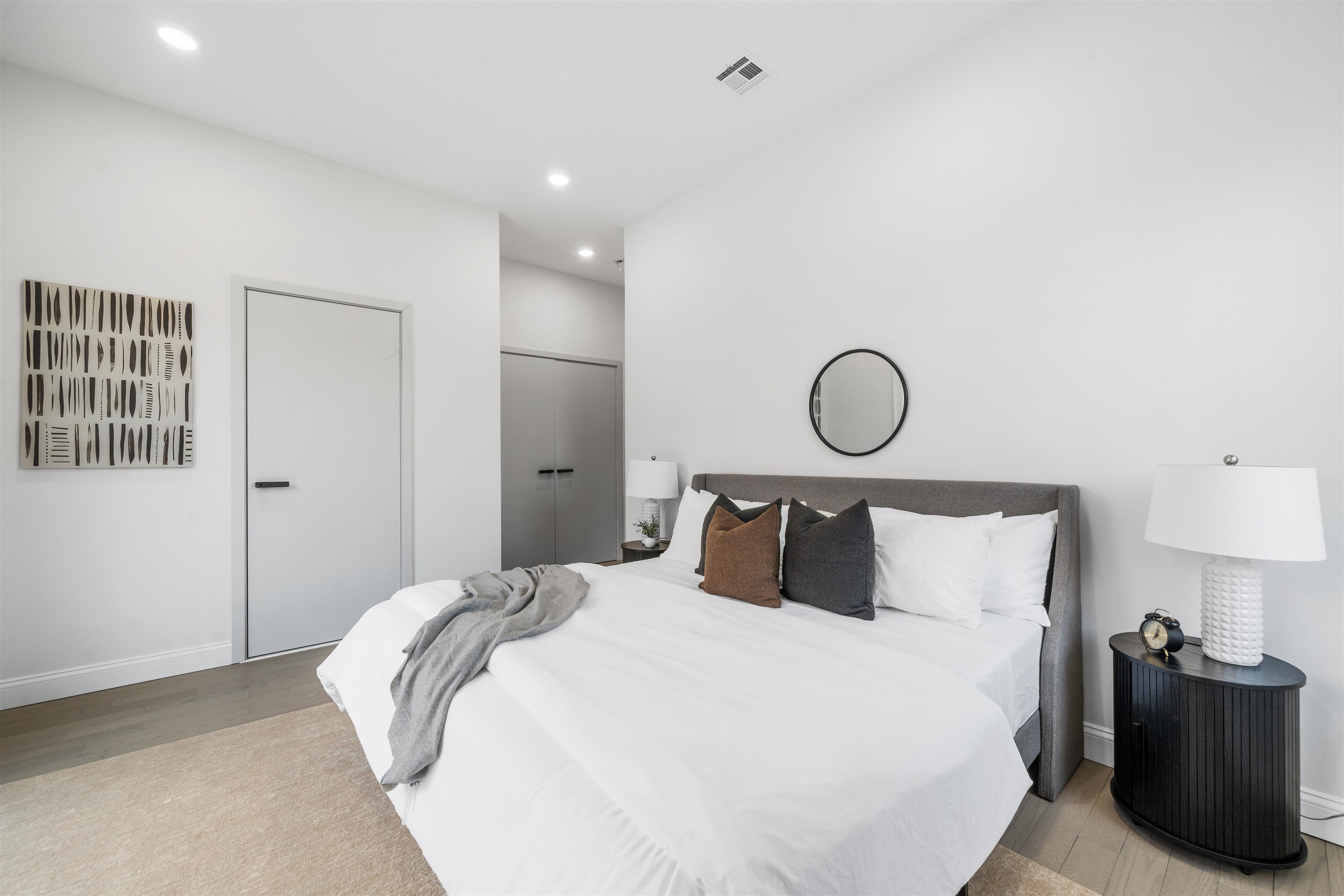 272 TERRACE AVE #2