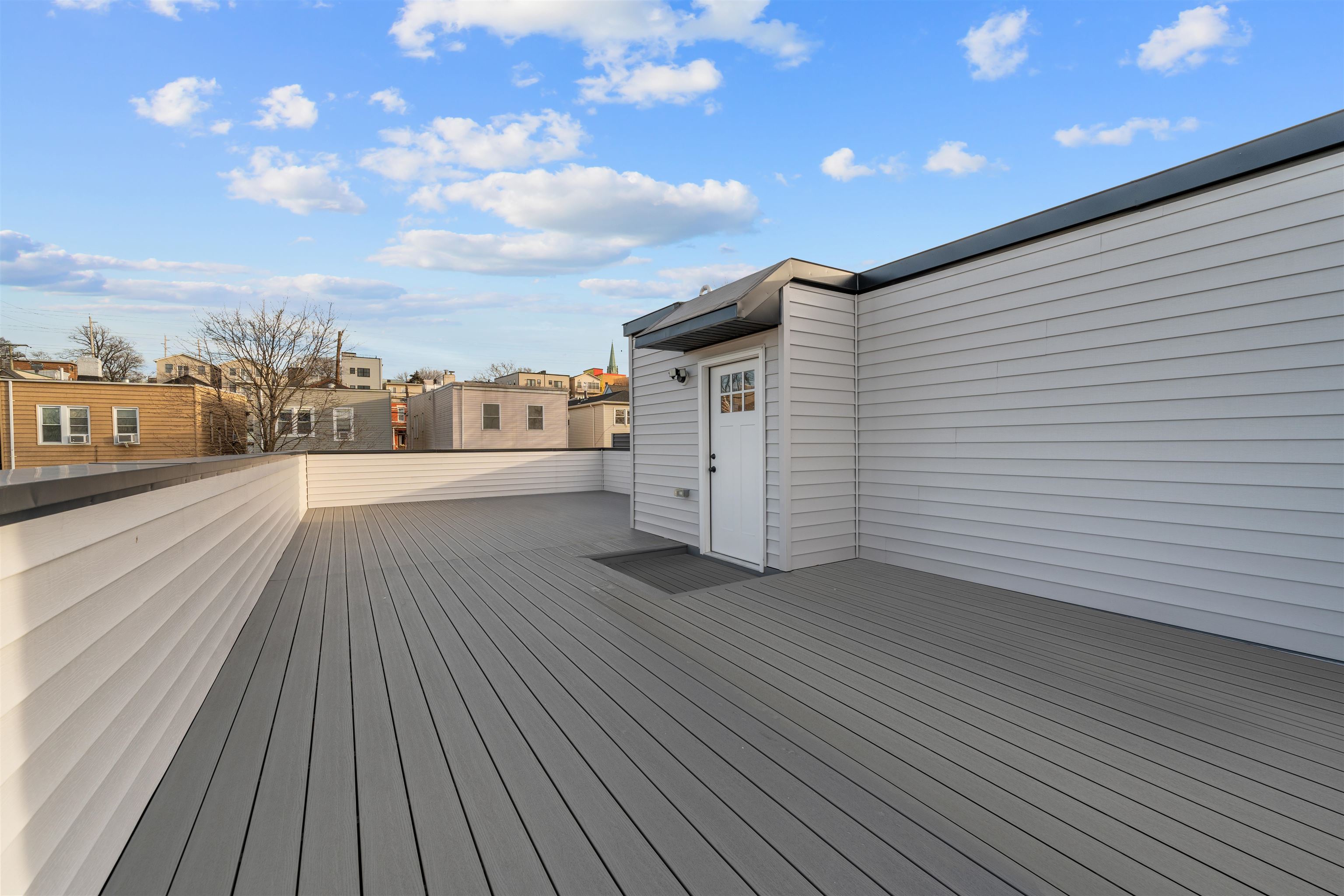 272 TERRACE AVE #2