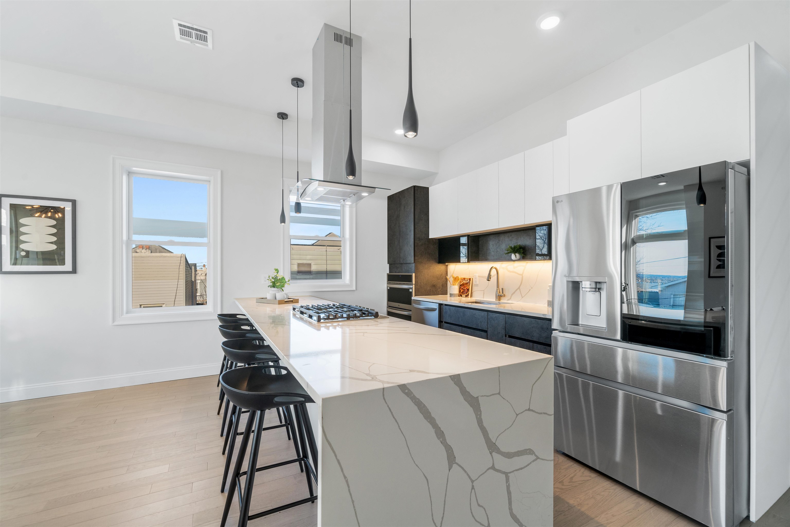 272 TERRACE AVE #2