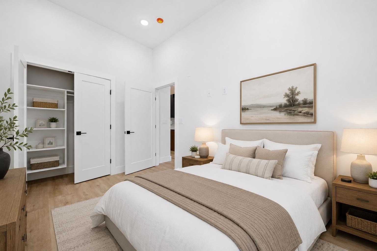 892 SUMMIT AVE #3