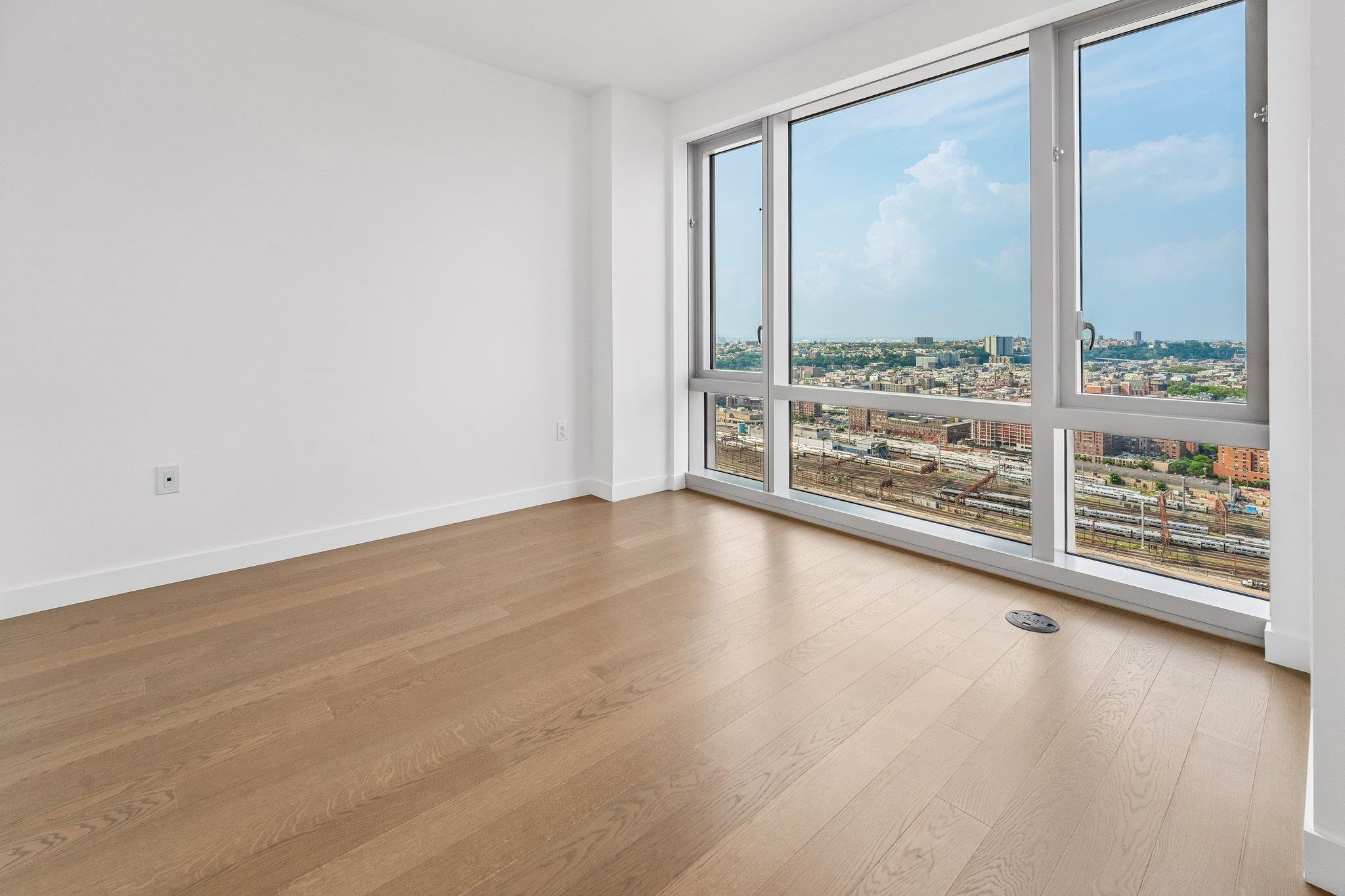 75 PARK LANE SOUTH #3202