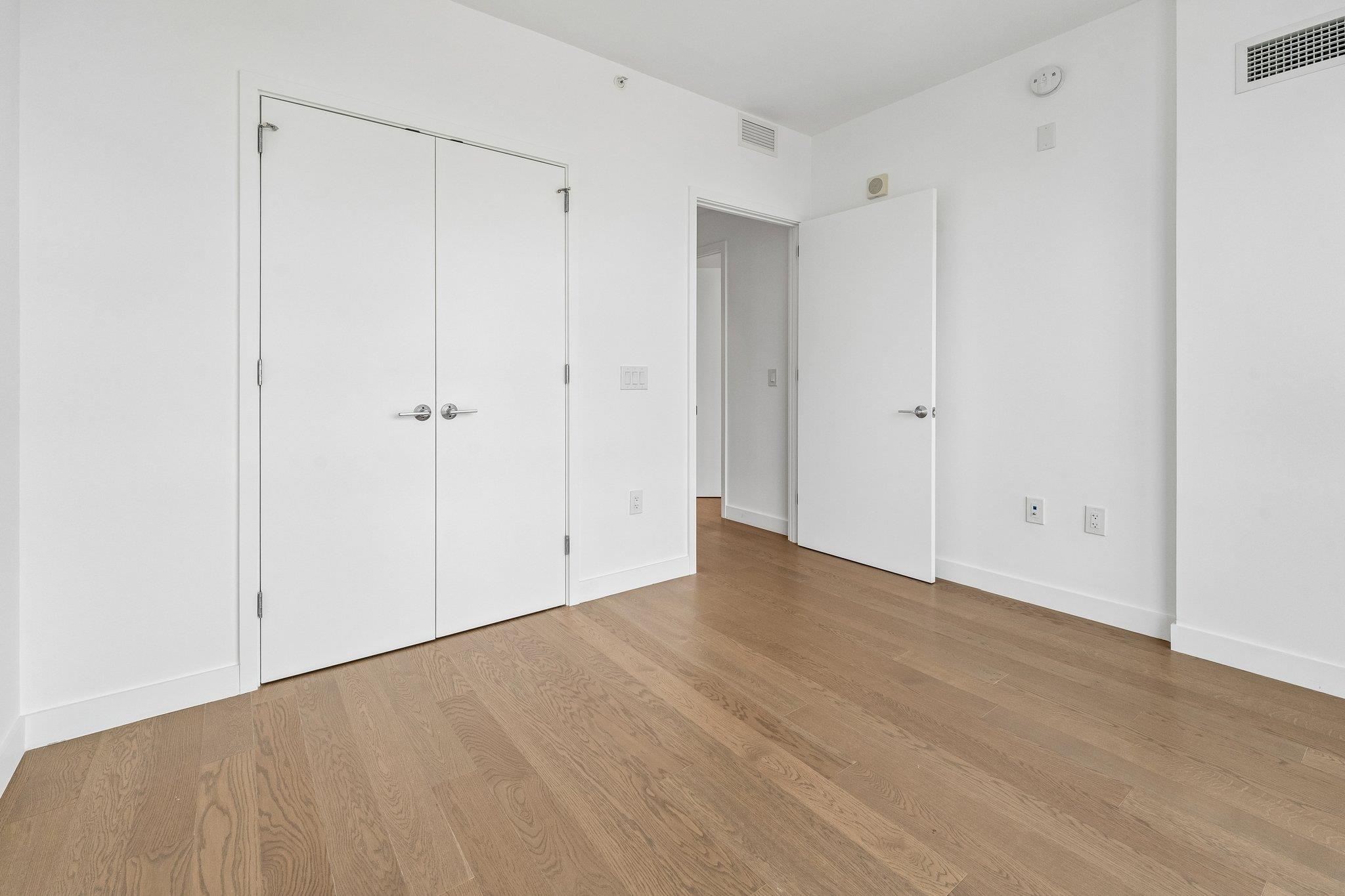 75 PARK LANE SOUTH #3202