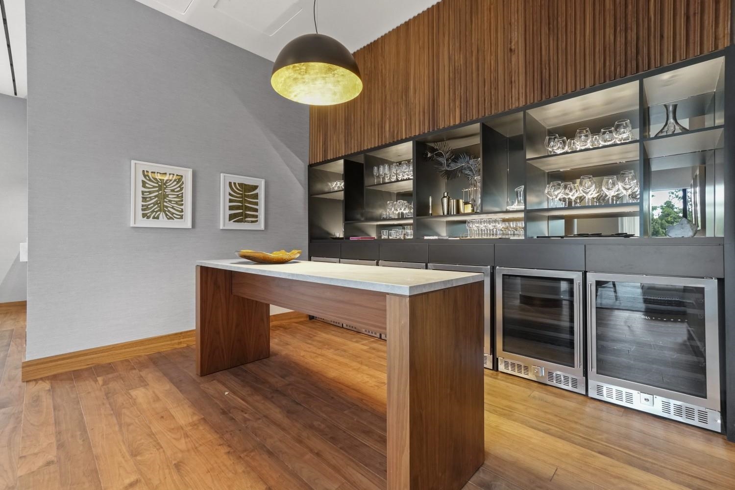 75 PARK LANE SOUTH #3202
