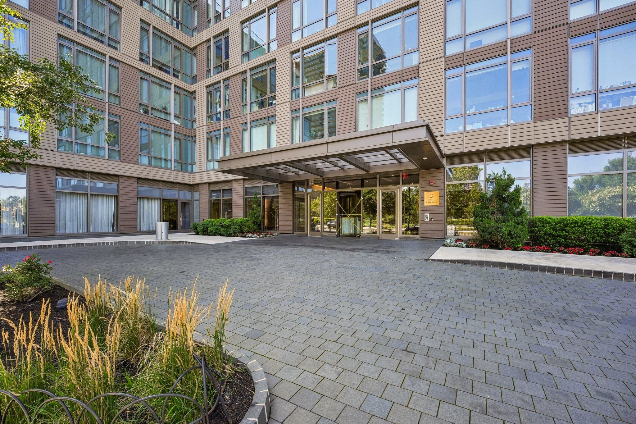 75 PARK LANE SOUTH #3202
