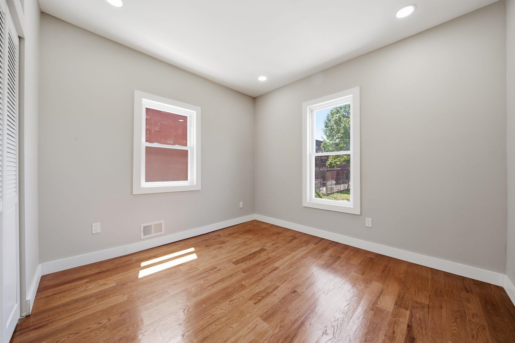 103 BOYD AVE