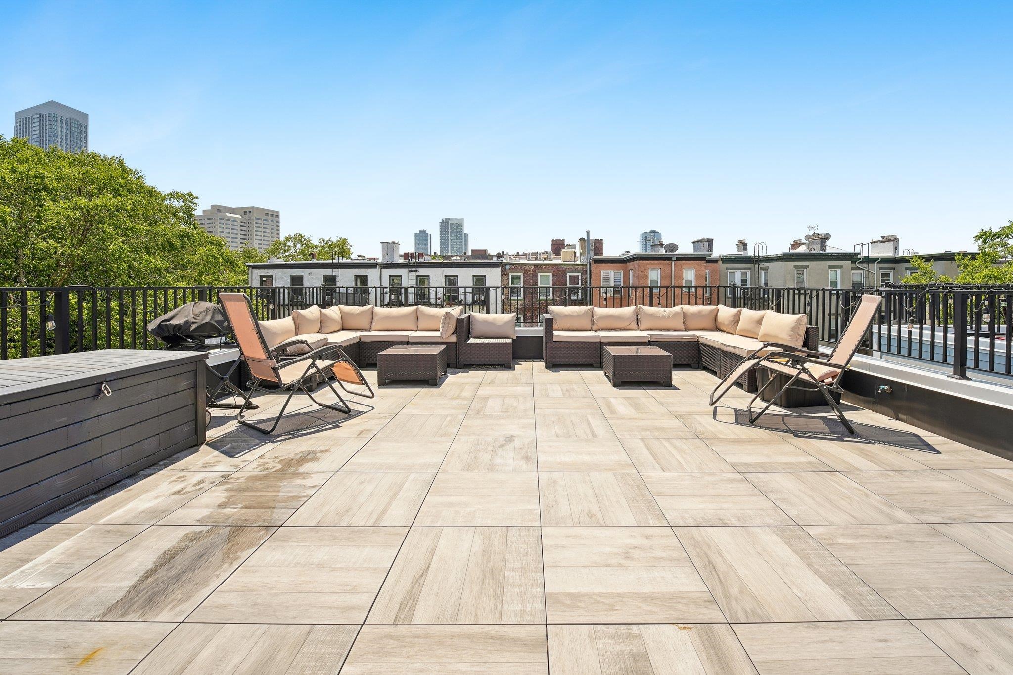 241 3RD ST #4