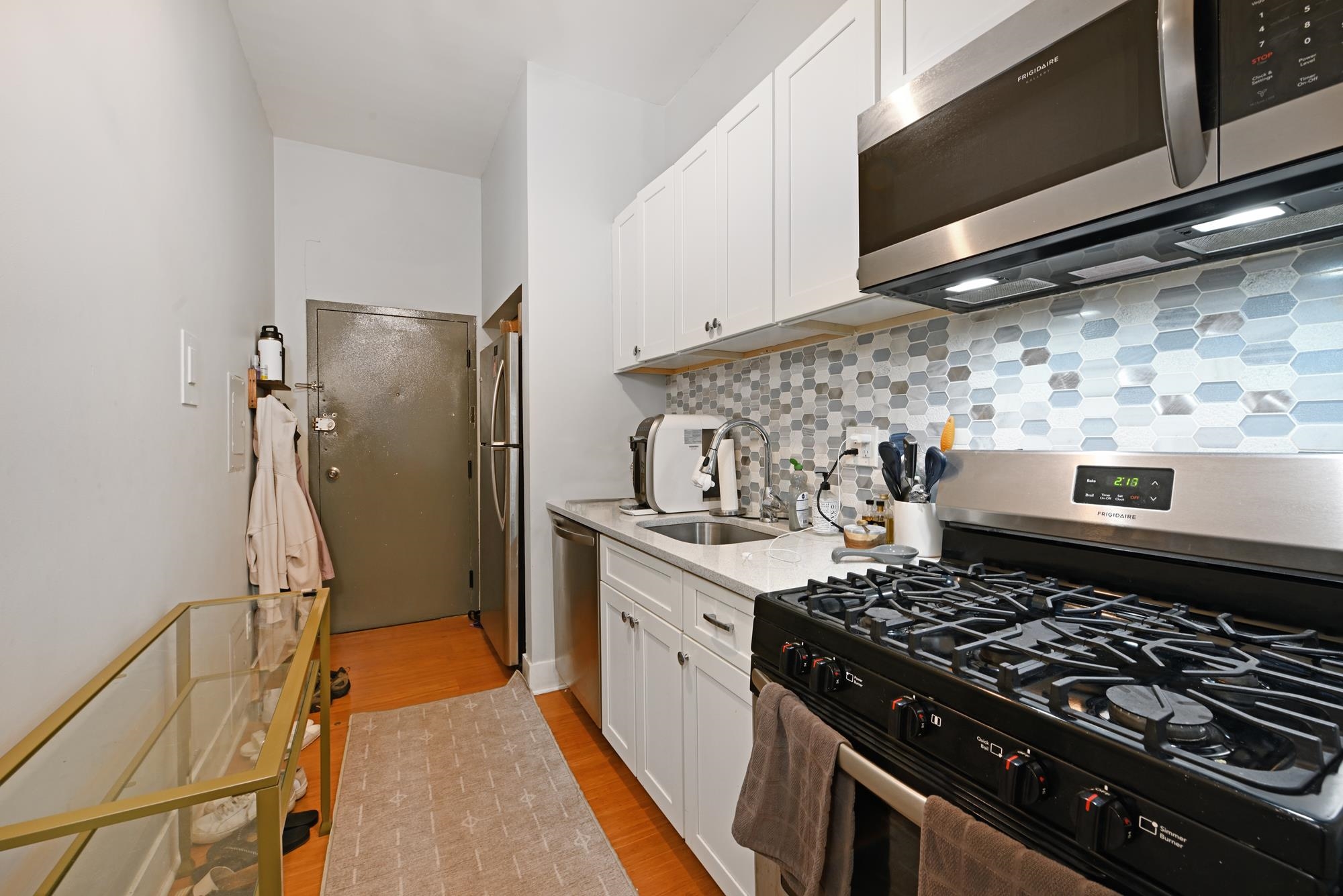 193 OGDEN AVE #2D