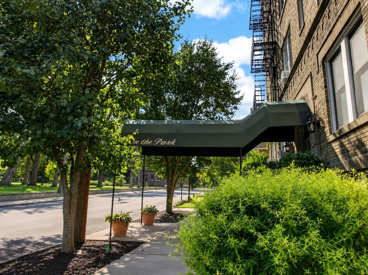 122 WEST 39TH ST #D2