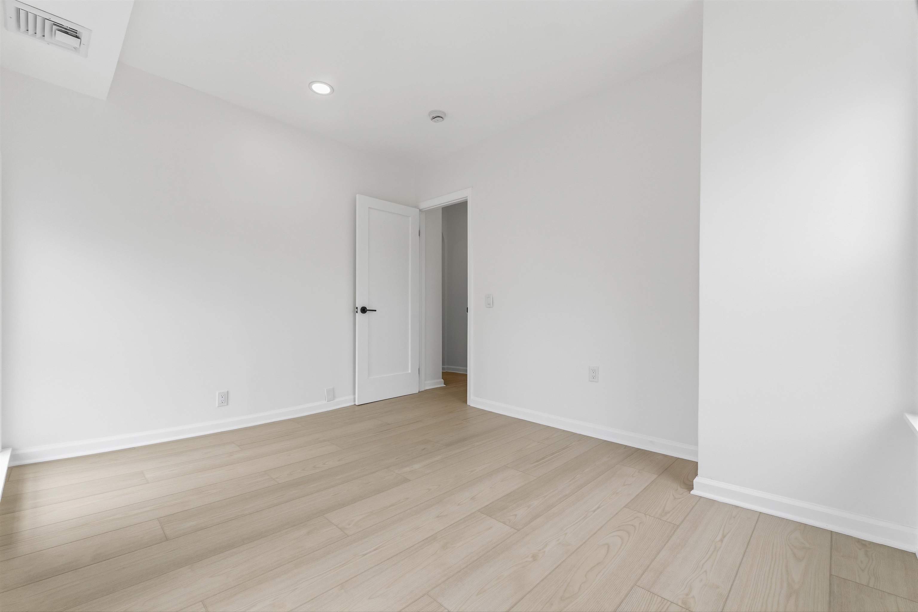 61 5TH ST #3