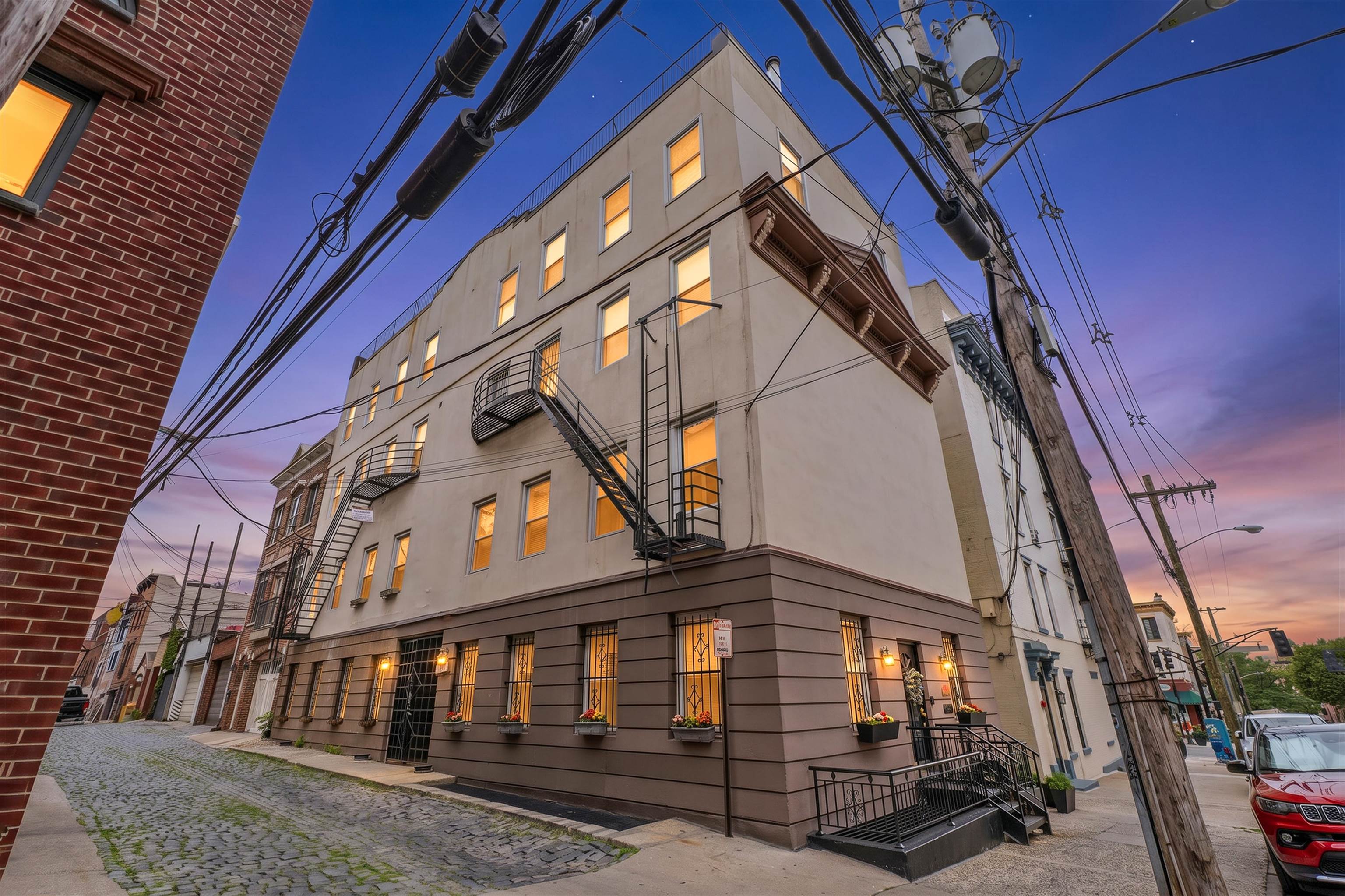 61 5TH ST #3
