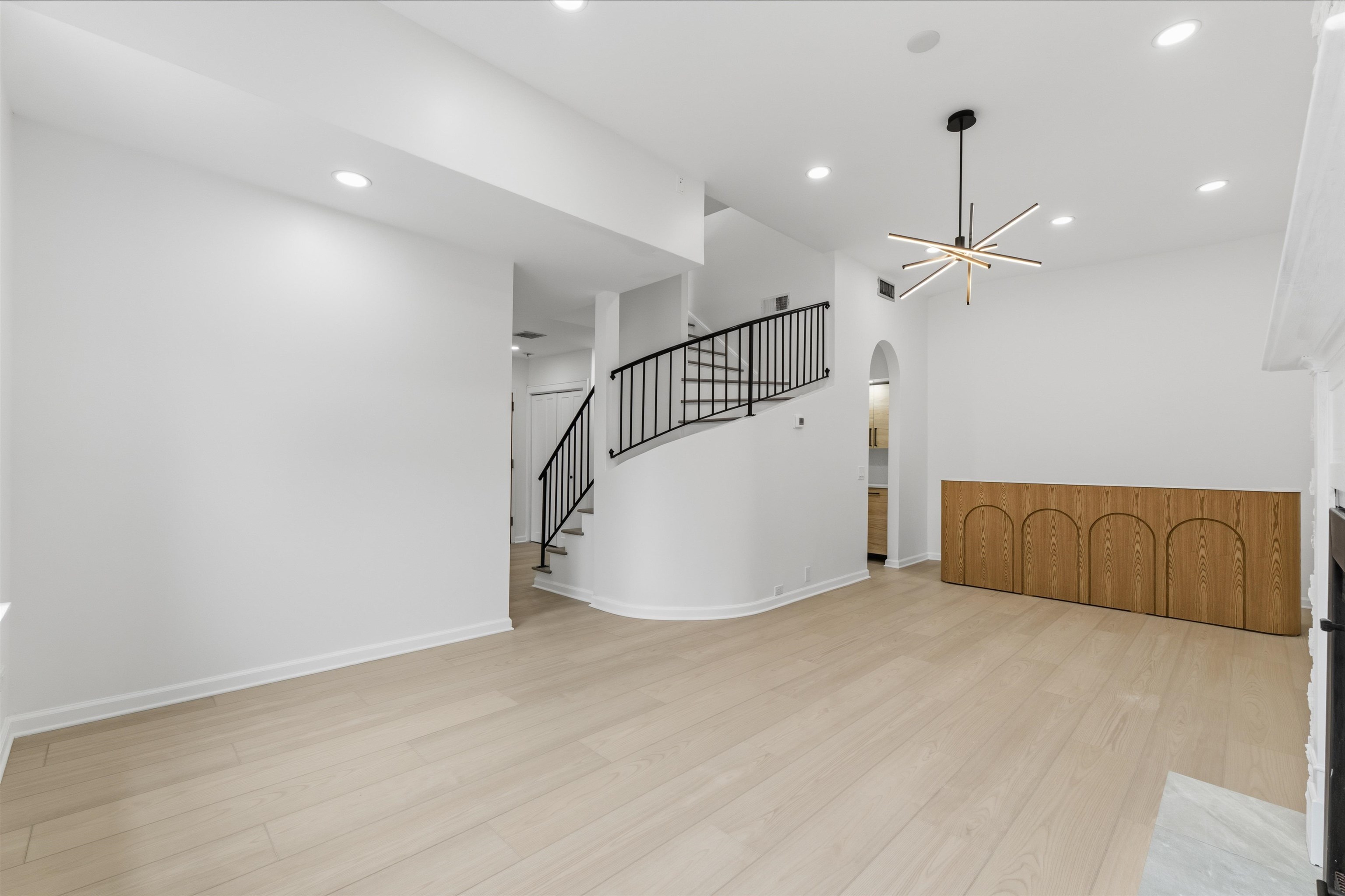 61 5TH ST #3
