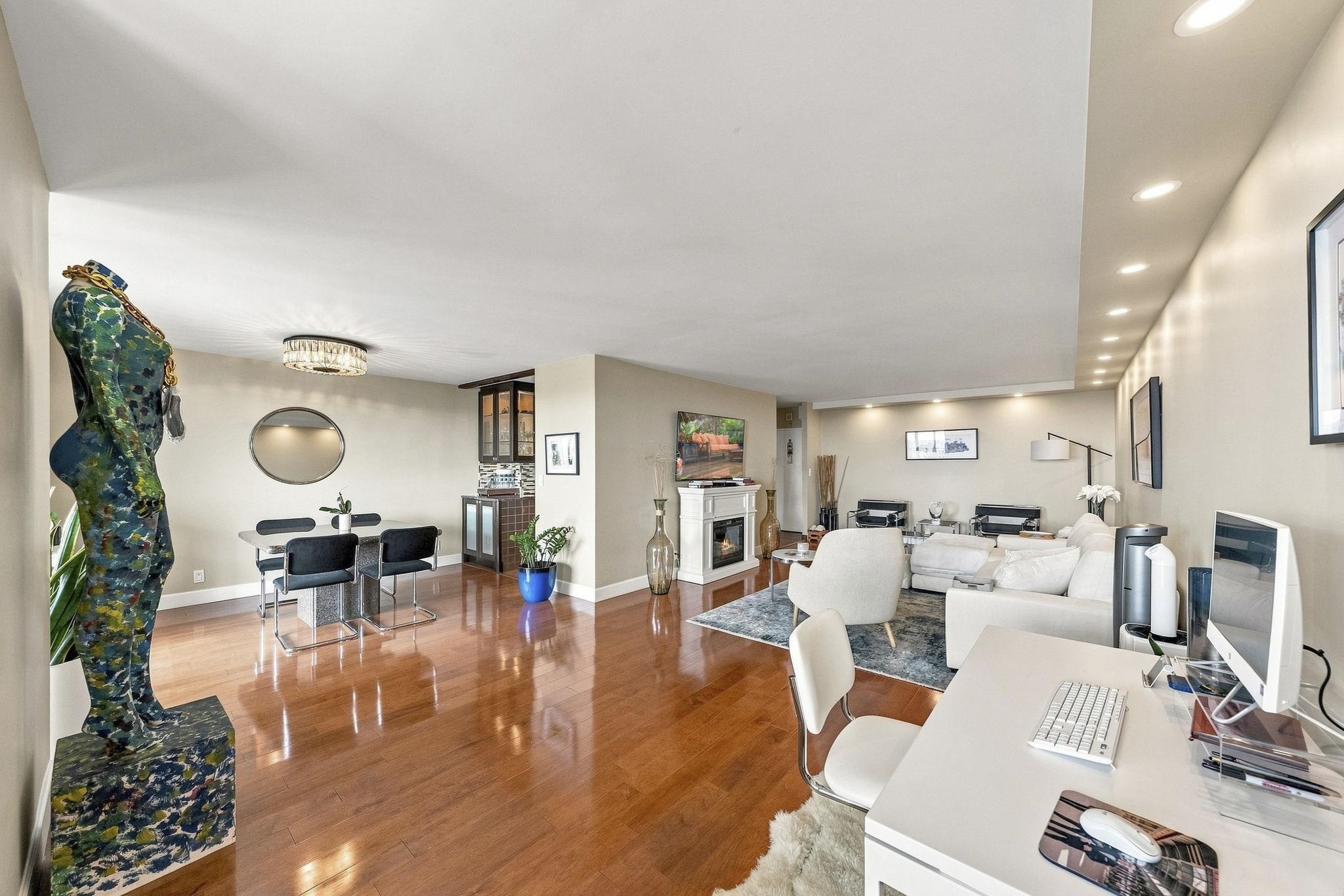 7855 BLVD EAST #20F