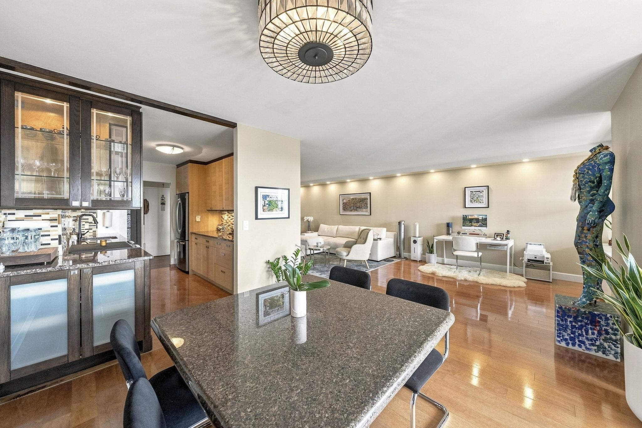 7855 BLVD EAST #20F
